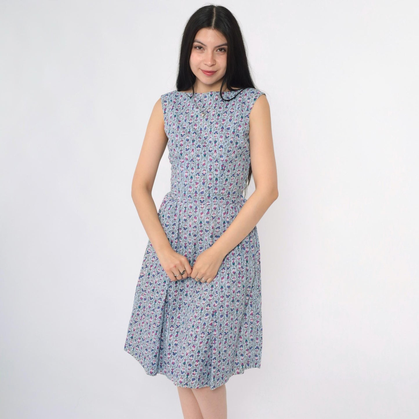 1950s Blue Cotton Novelty Print Dress Mannequin Heads Boatneck Sleeveless Extra Small