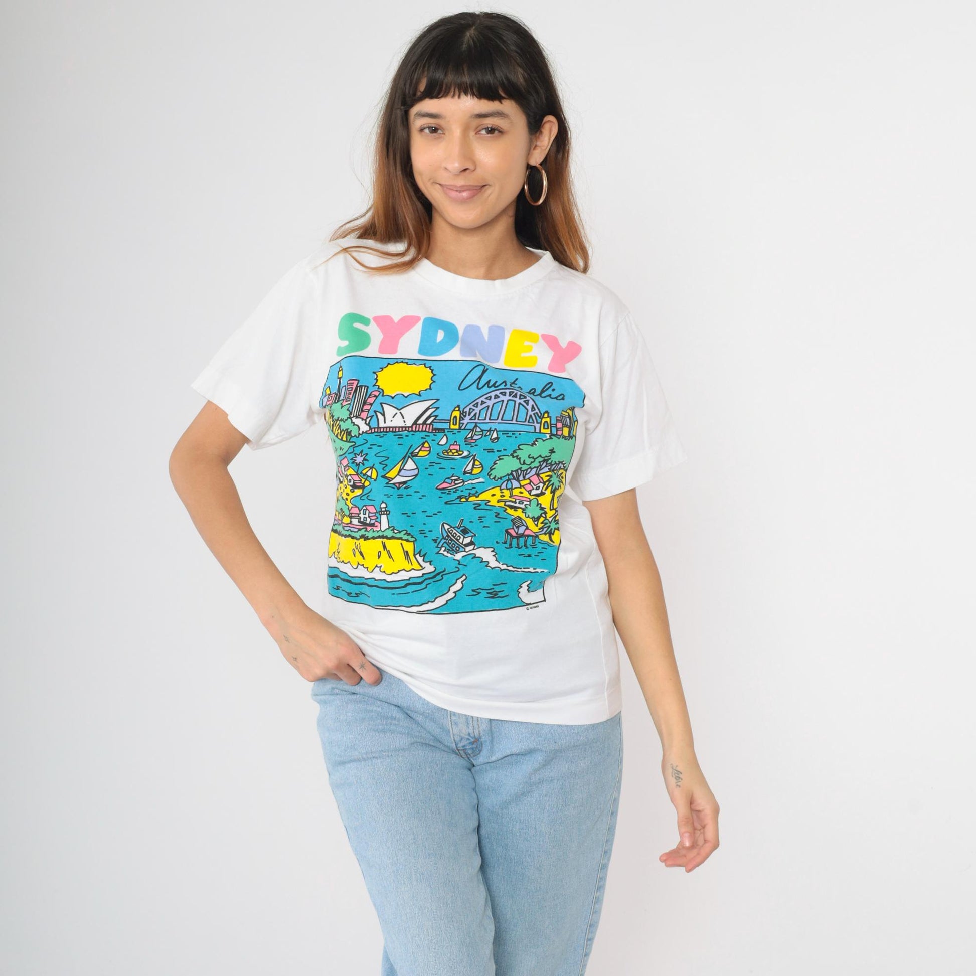 90s Sydney Opera House White Graphic T-Shirt Cotton Crewneck Small