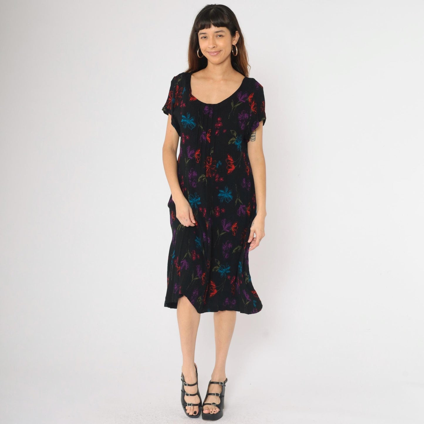 90s Black Floral Rayon Midi Dress Pintucked Scoop Neck Short Sleeve Medium Large