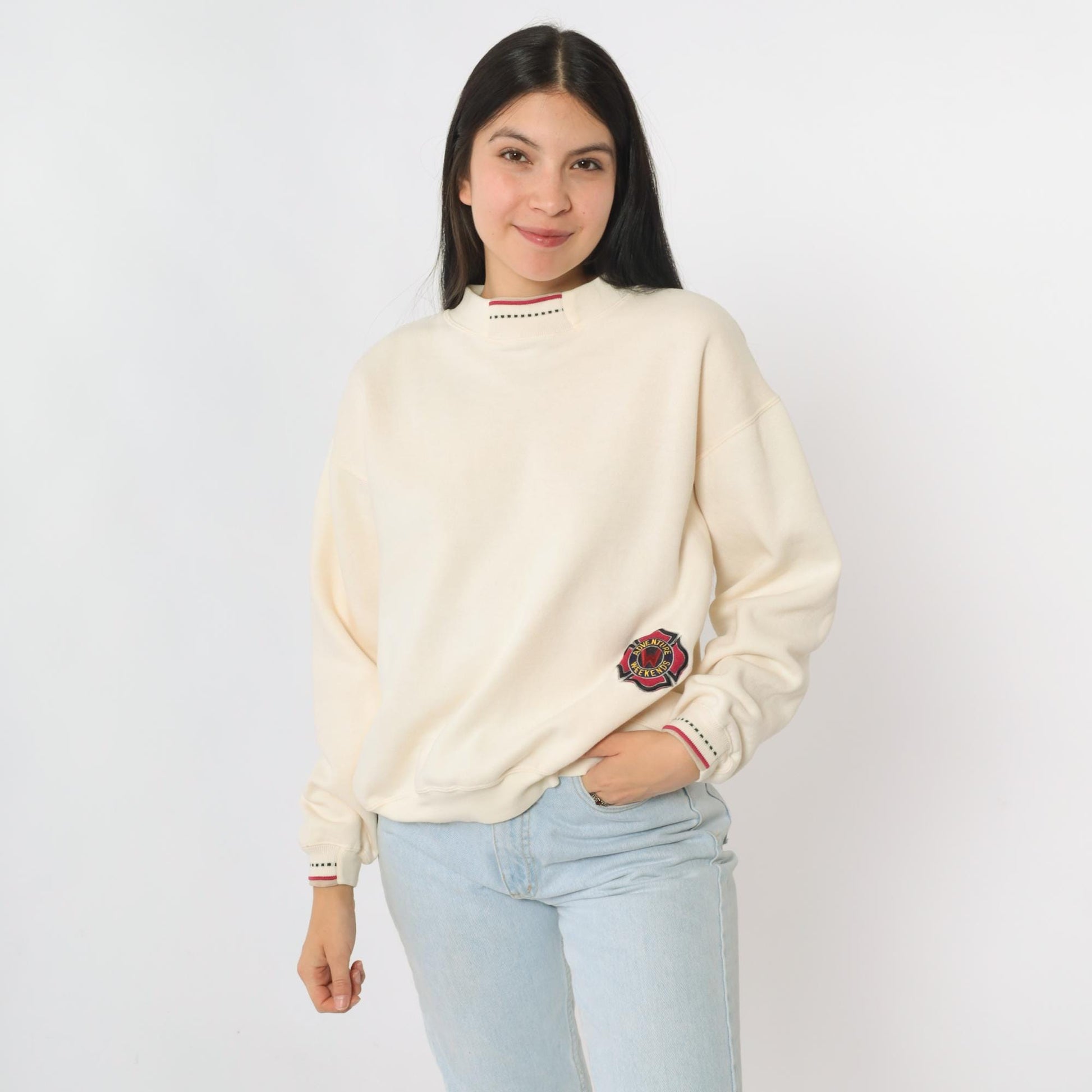 90s Cream Adventure Weekends Patch Crewneck Sweatshirt Small