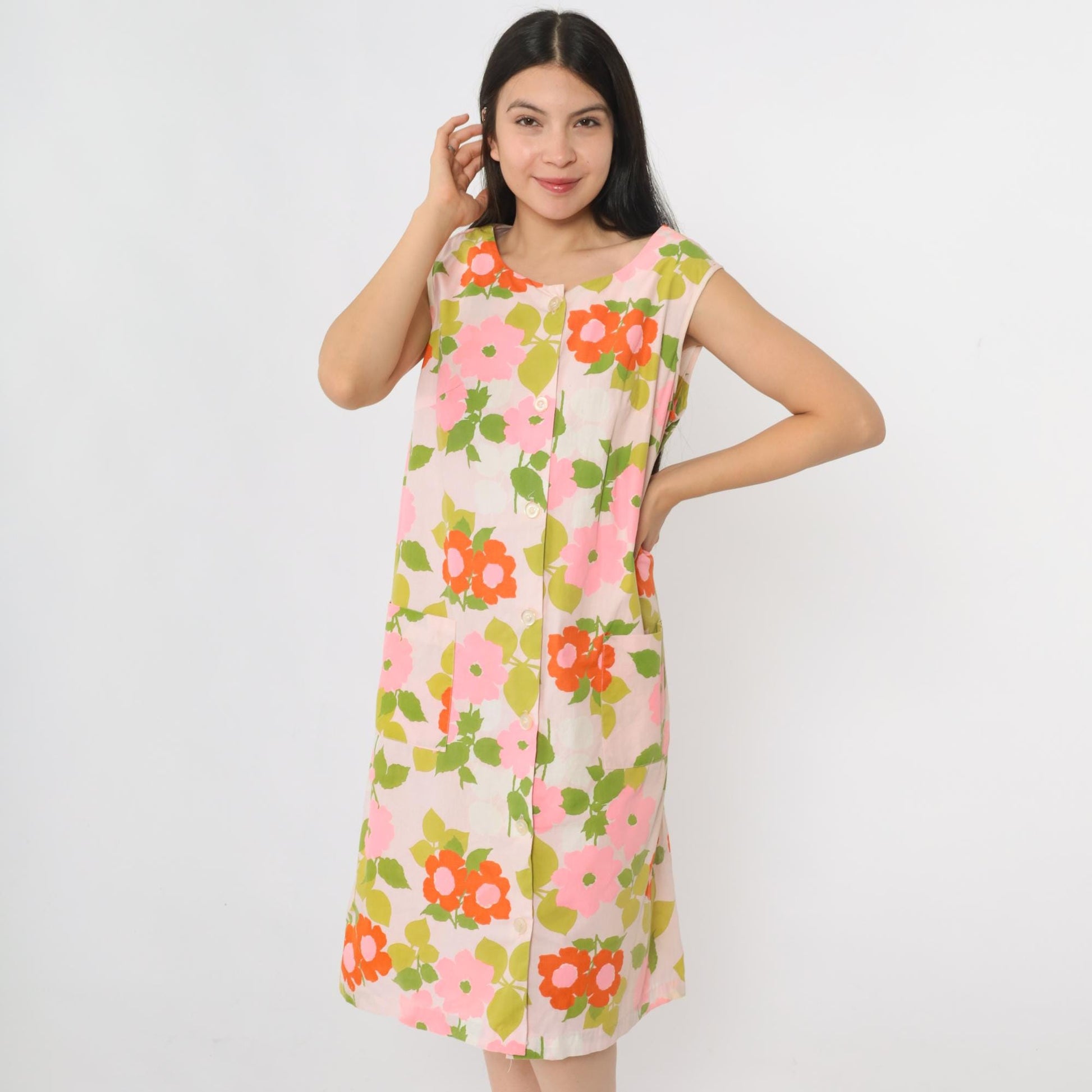 1960s Pink Floral Shift Dress Sleeveless Button Front Knee Length Medium