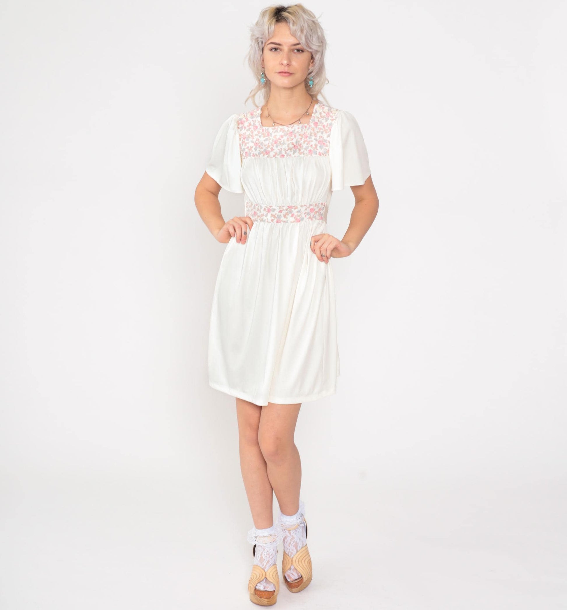 70s White Floral Peasant Mini Dress Flutter Sleeve High Waist Small S