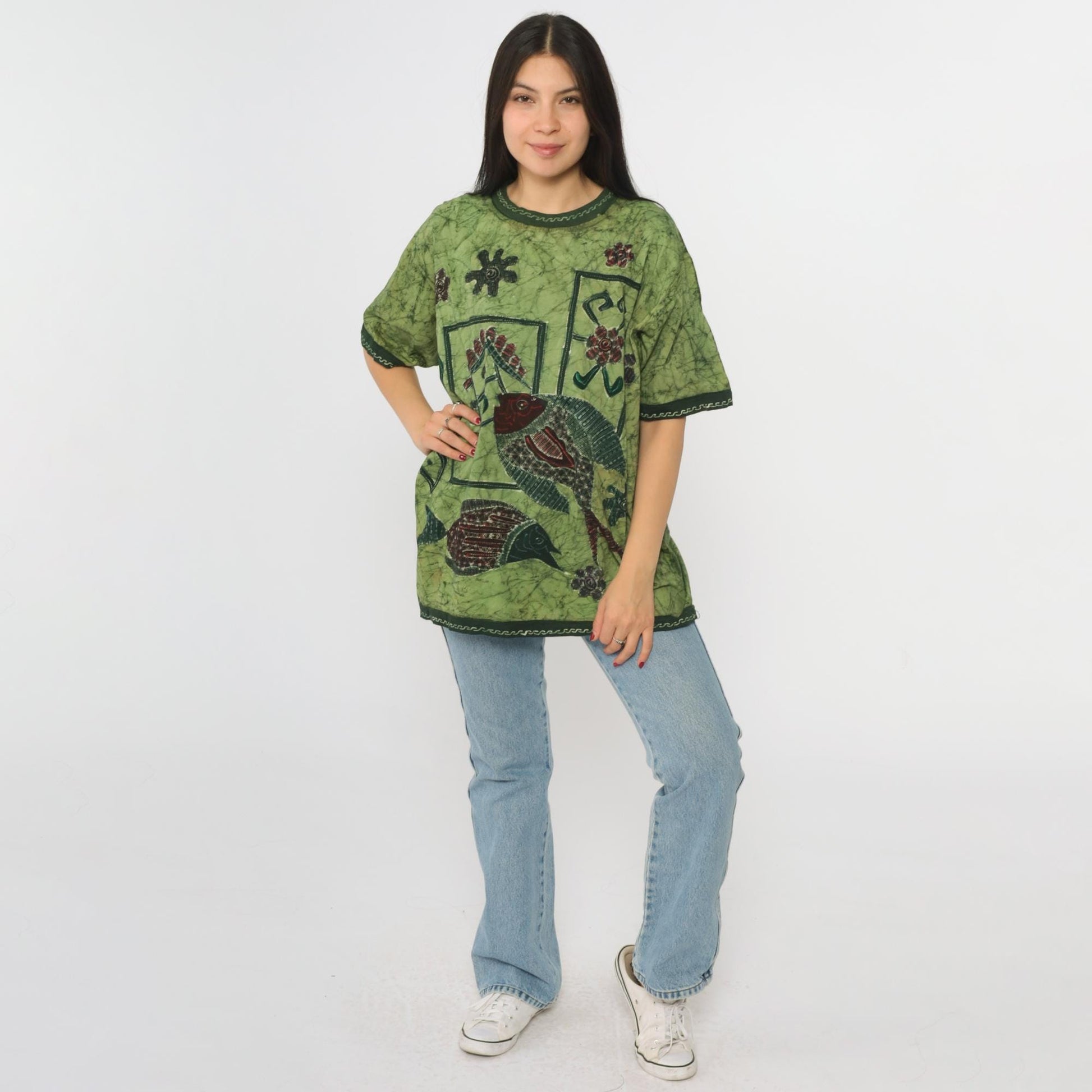 Y2K Batik Fish Graphic T-Shirt Green Floral Crewneck Medium Large
