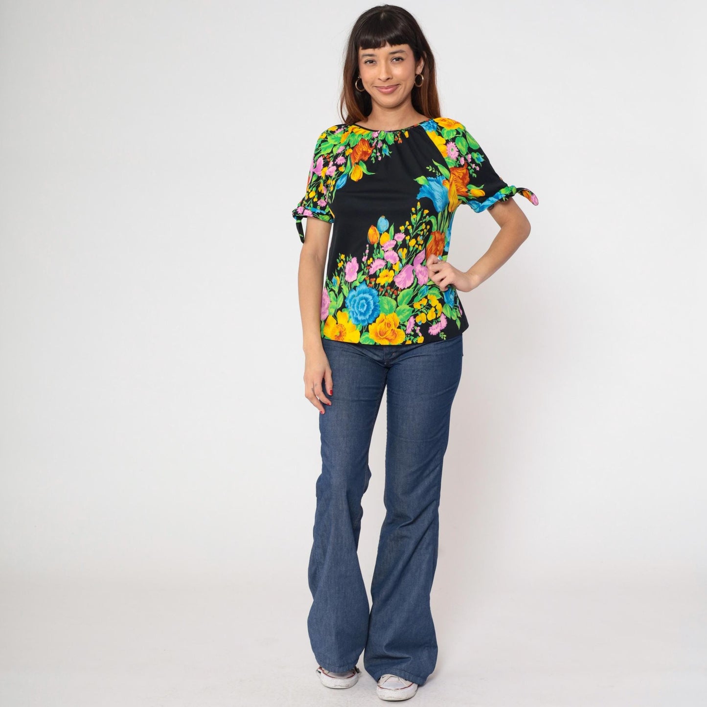 70s Black Floral Blouse Tie Sleeve Keyhole Neckline Short Sleeve Small