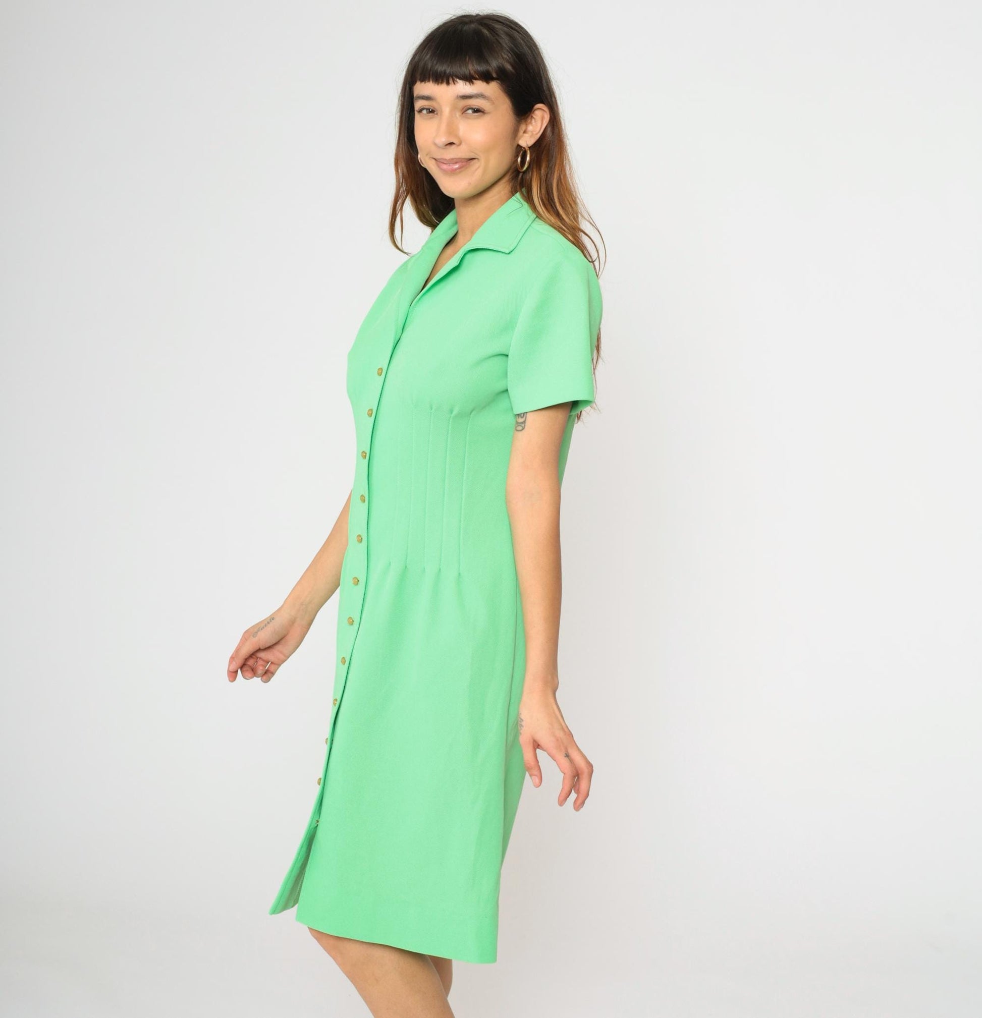 70s Green Mod Mini Shirtdress Button-Up Shift Dress Pointed Collar Medium M