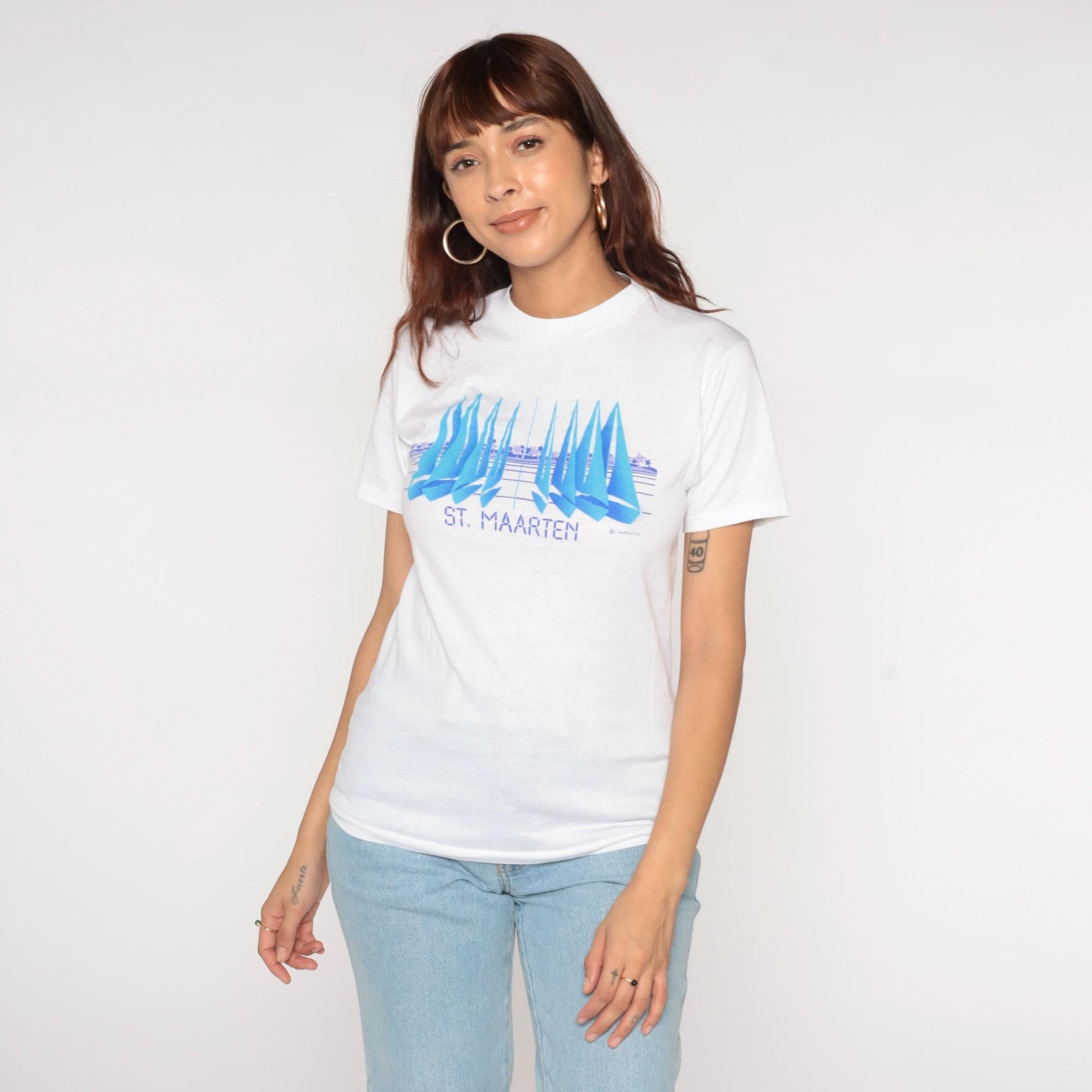 90s St Maarten Sailboat Graphic T-Shirt White Crewneck Small