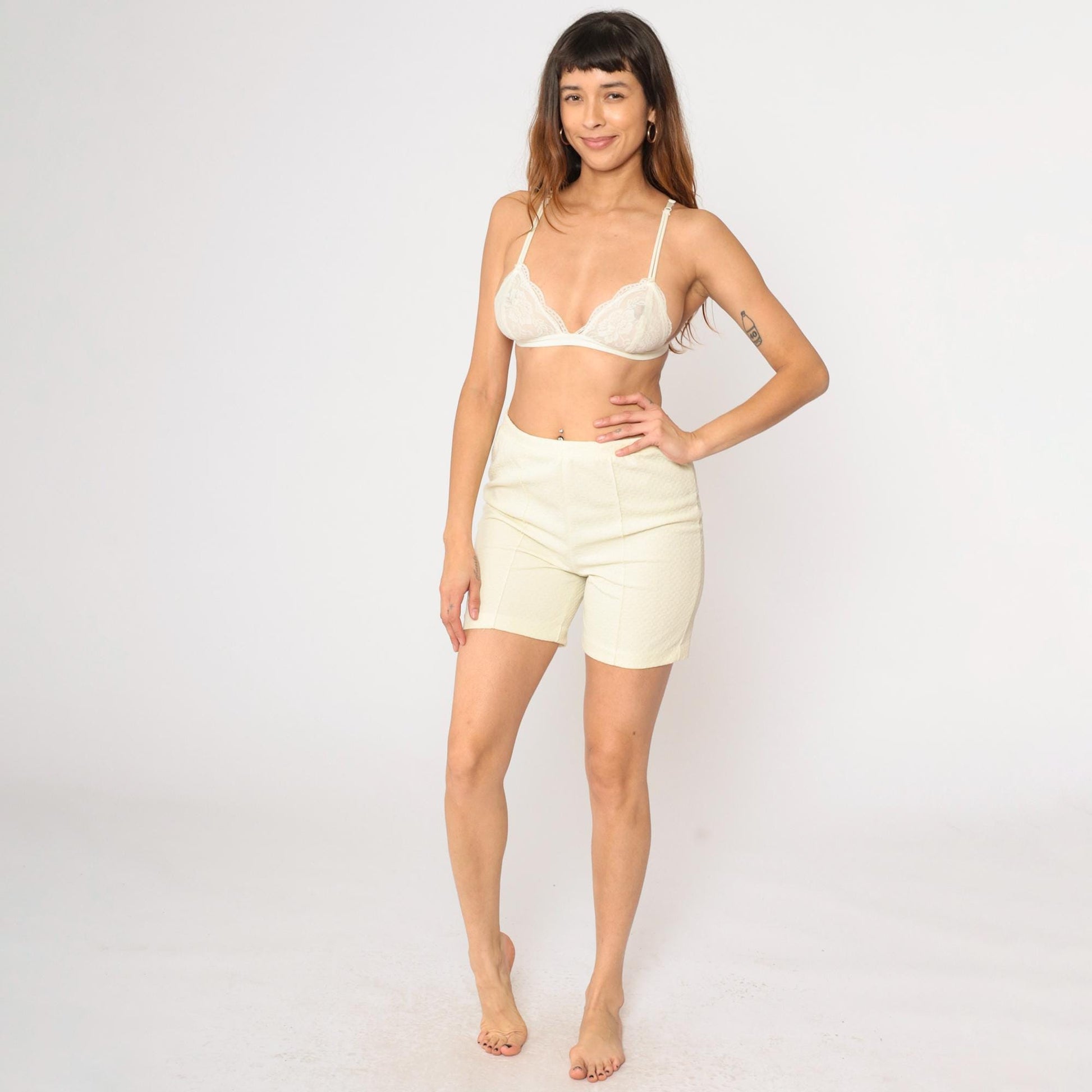 70s Light Yellow High-Waist Shorts Textured Polyester Elastic Waist Medium