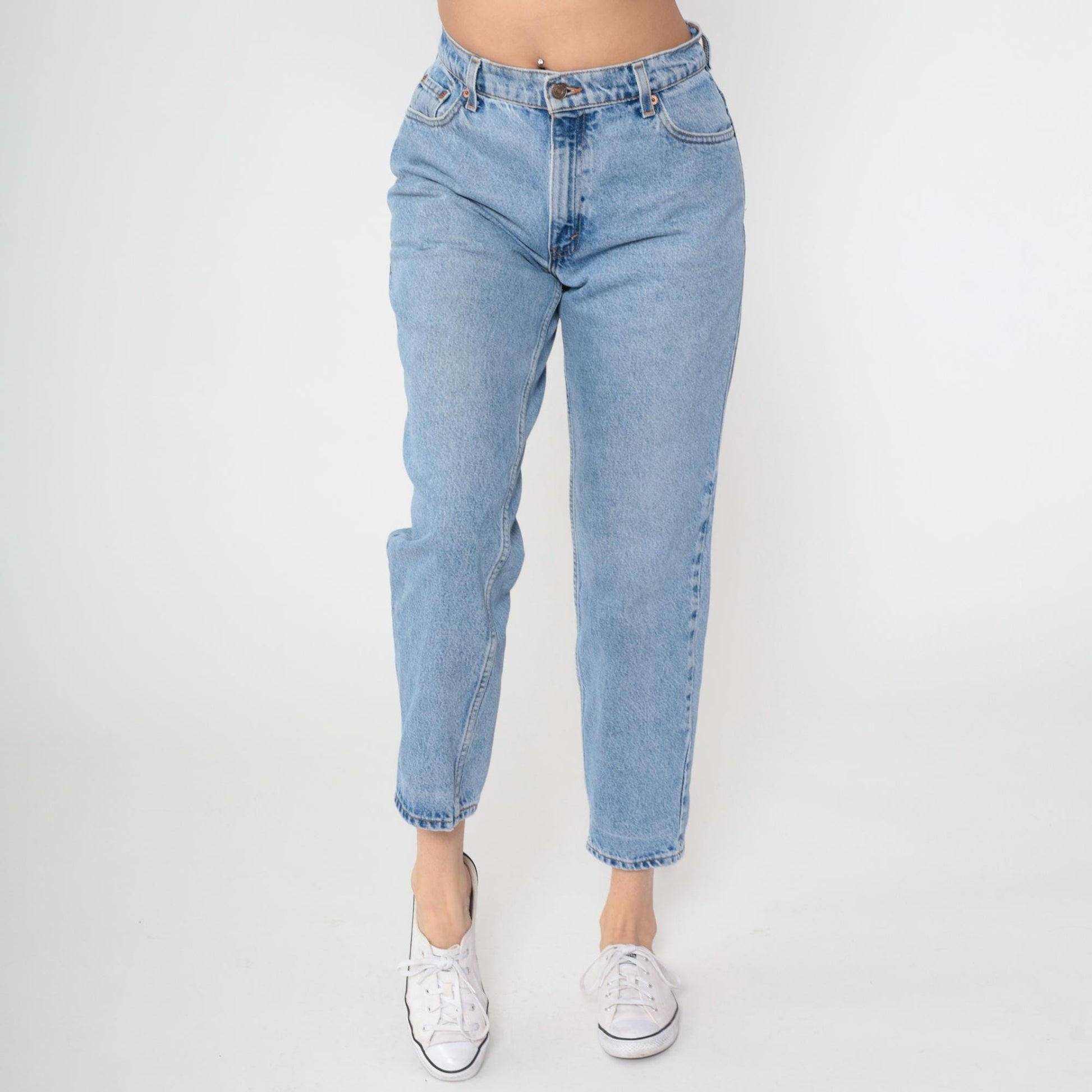 90s Levi's 550 High Waist Tapered Jeans Light Wash Denim Medium 29