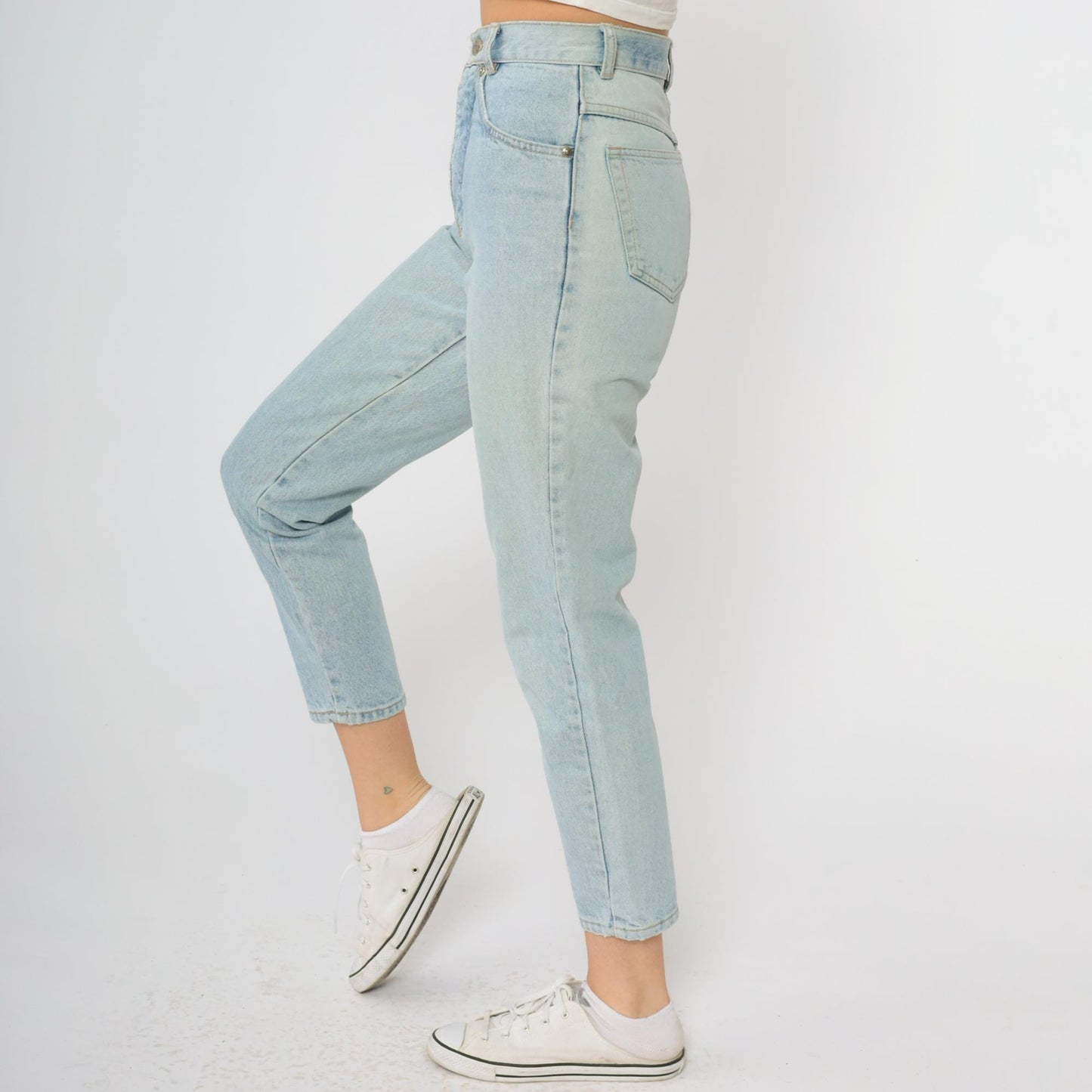 90s Sharp Light Blue High Waisted Mom Jeans Tapered Denim XXS