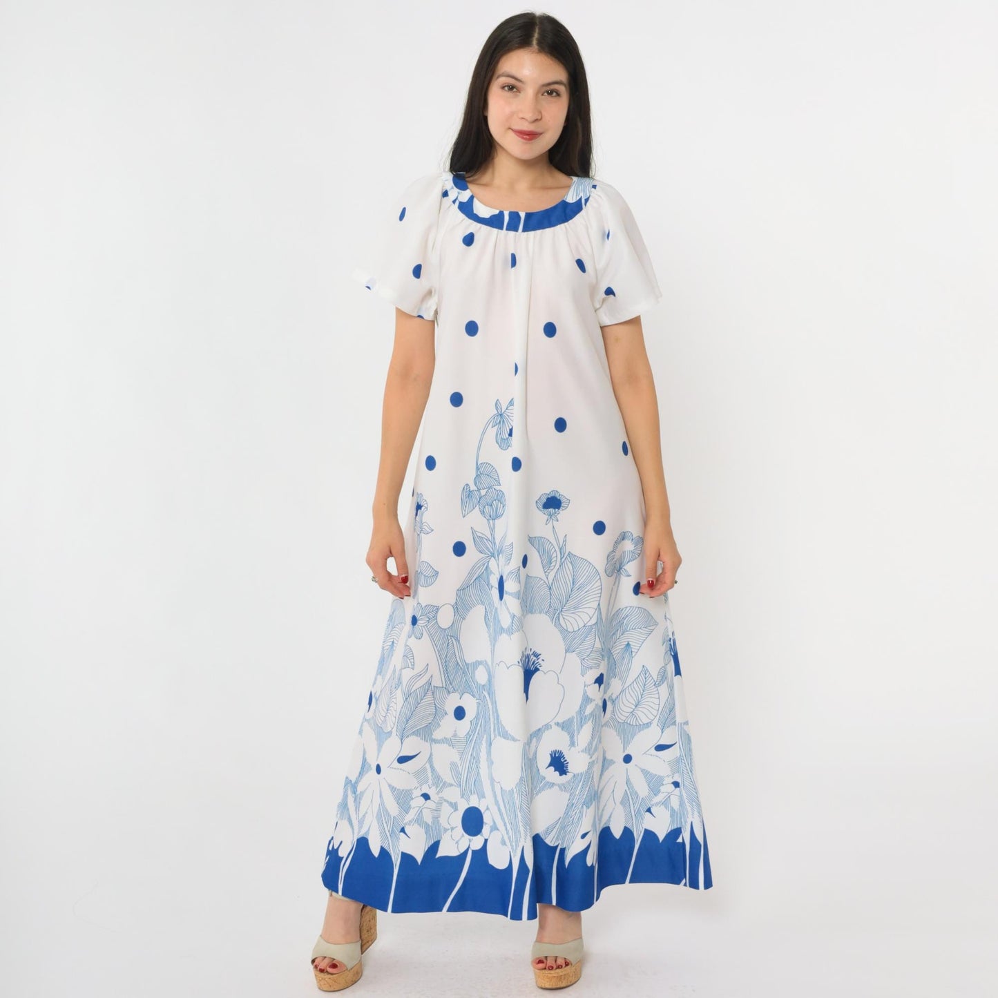 70s White Floral Caftan Maxi Dress Blue Graphic Print Flutter Sleeve Medium M