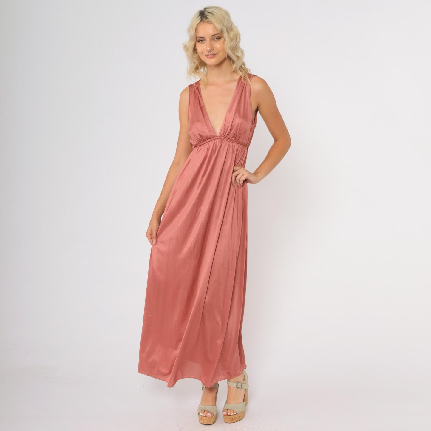 70s Val Mode Dusty Rose Nylon Maxi Nightgown Empire Waist V-Neck Medium M