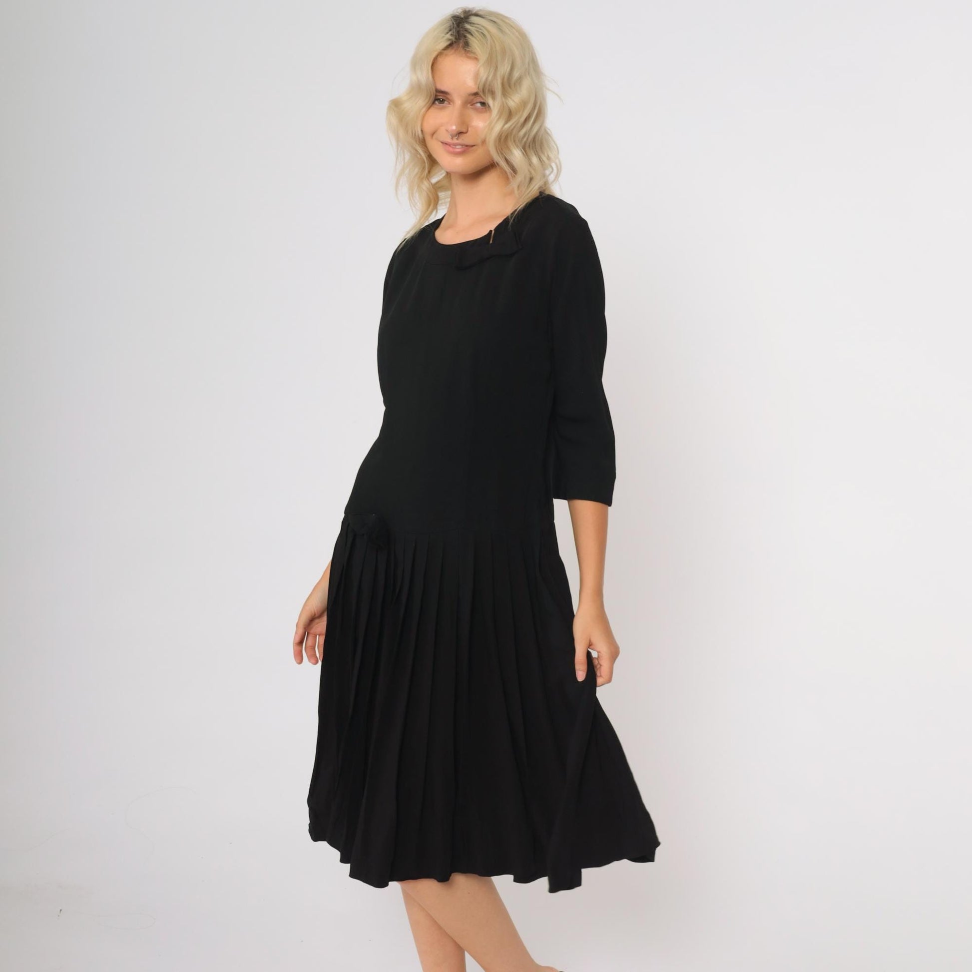 50s Black Pleated Midi Dress Drop Waist Bow Detail Round Neck Medium M