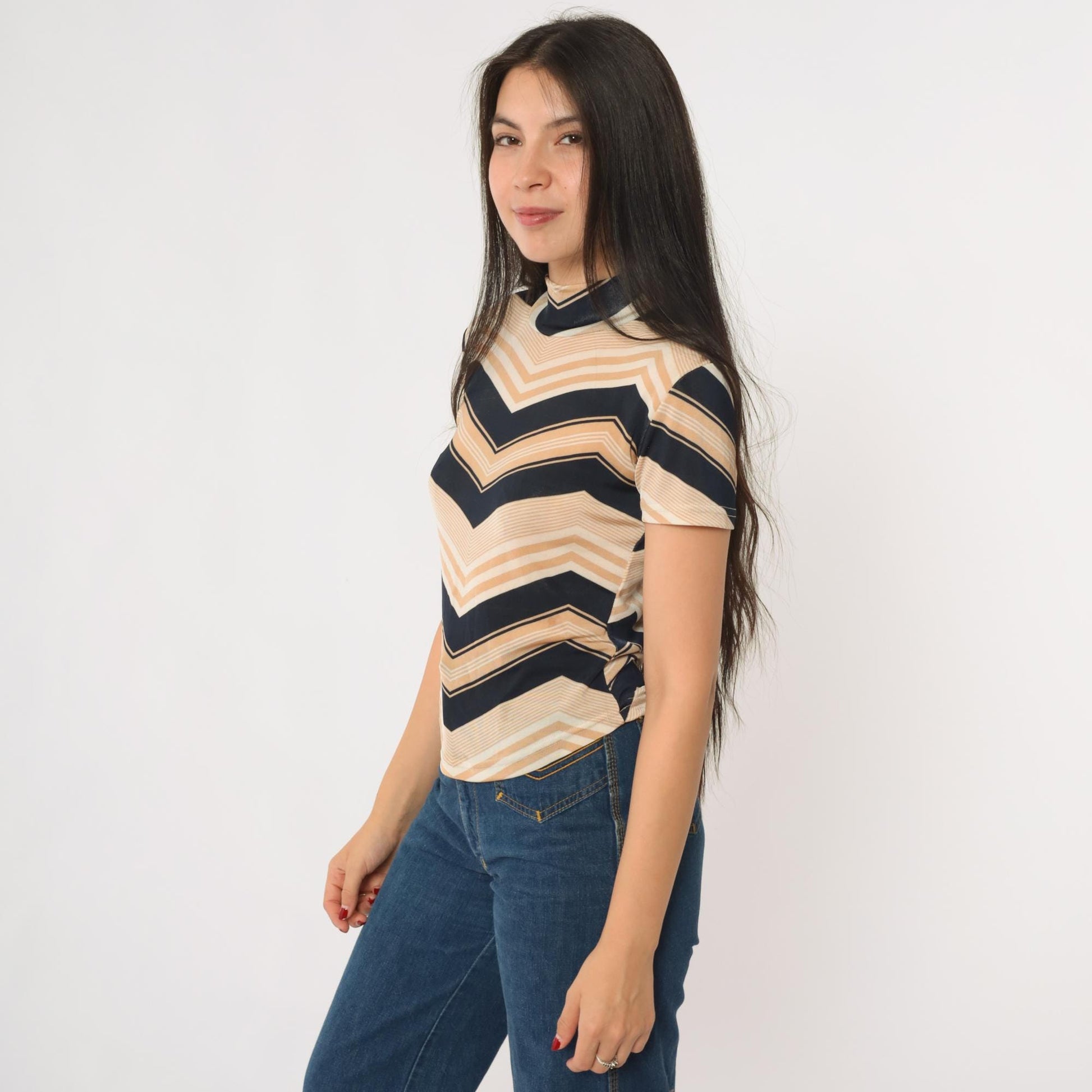 90s Chevron Striped Mock Neck Tee Tan Navy Small S