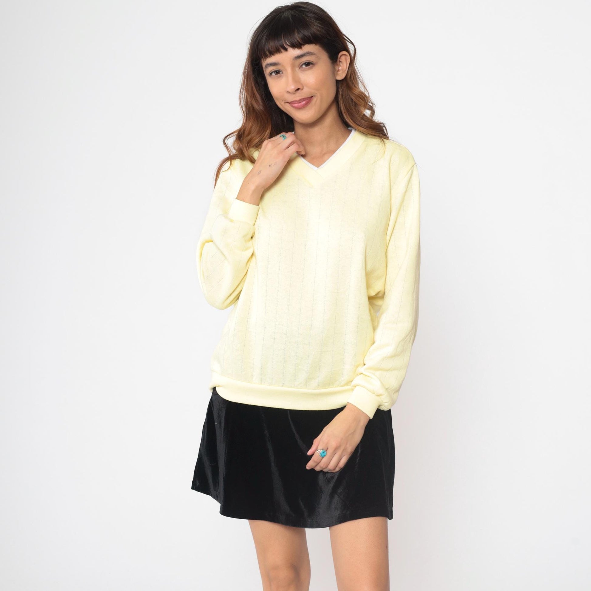 90s Yellow V-Neck Pullover Sweatshirt Preppy Ribbed Trim Large L
