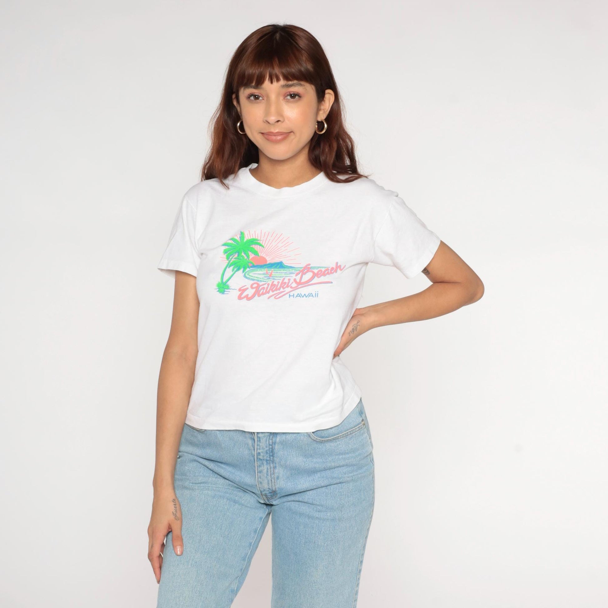 1990s Waikiki Beach Hawaii Graphic T-Shirt Hanes Tropical Palm Tree Small