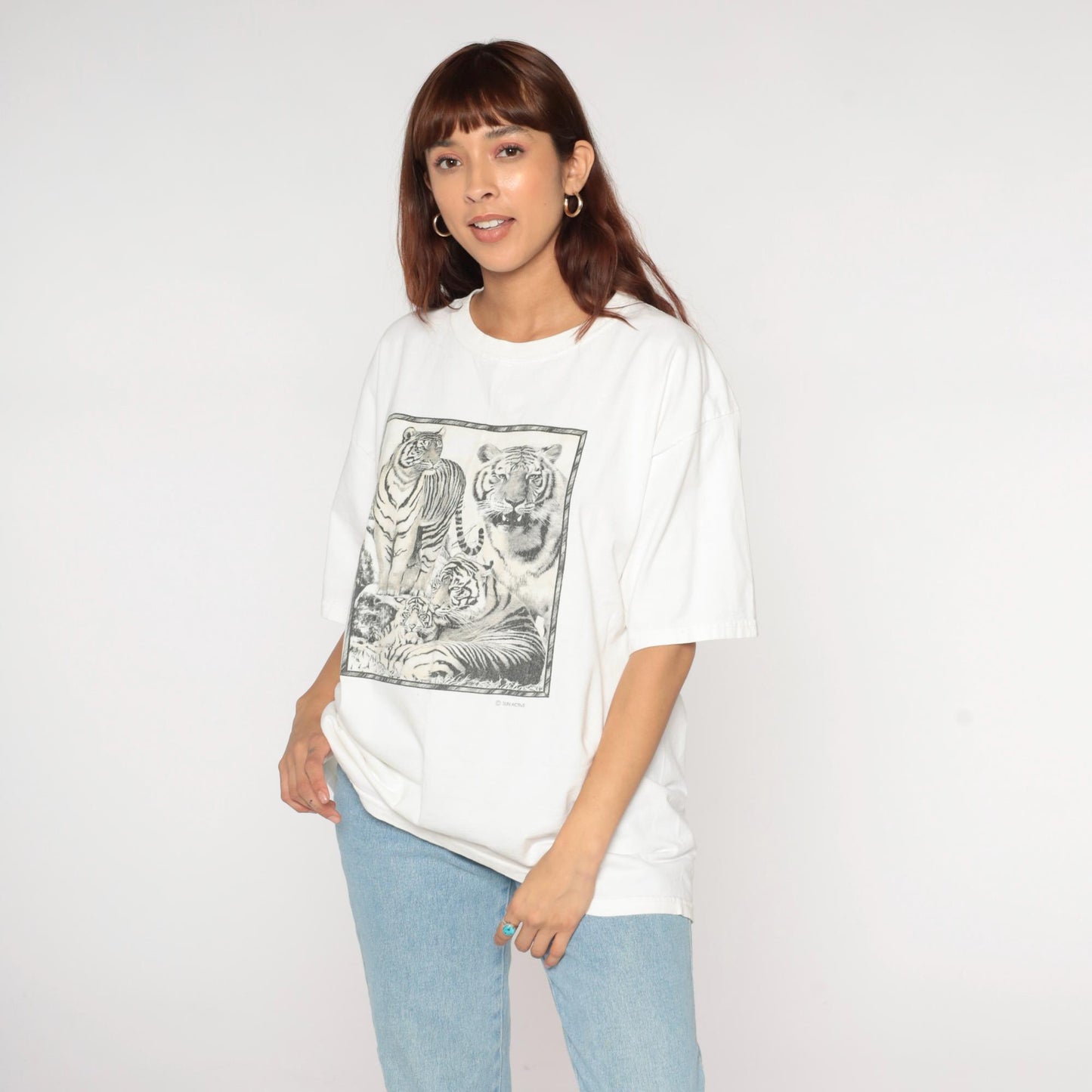 90s Tiger Graphic T-Shirt White UV Colorizing Crewneck Tee Large