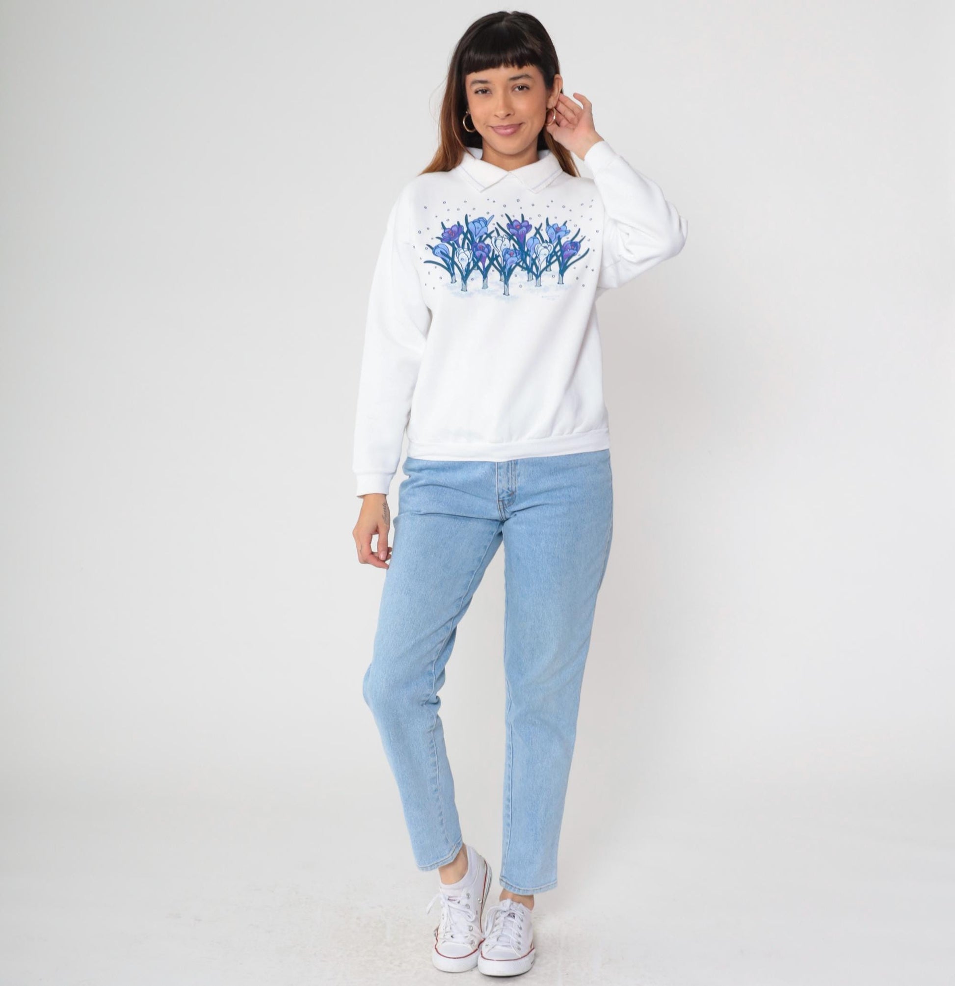 90s White Floral Puff Paint Collared Sweatshirt Medium M