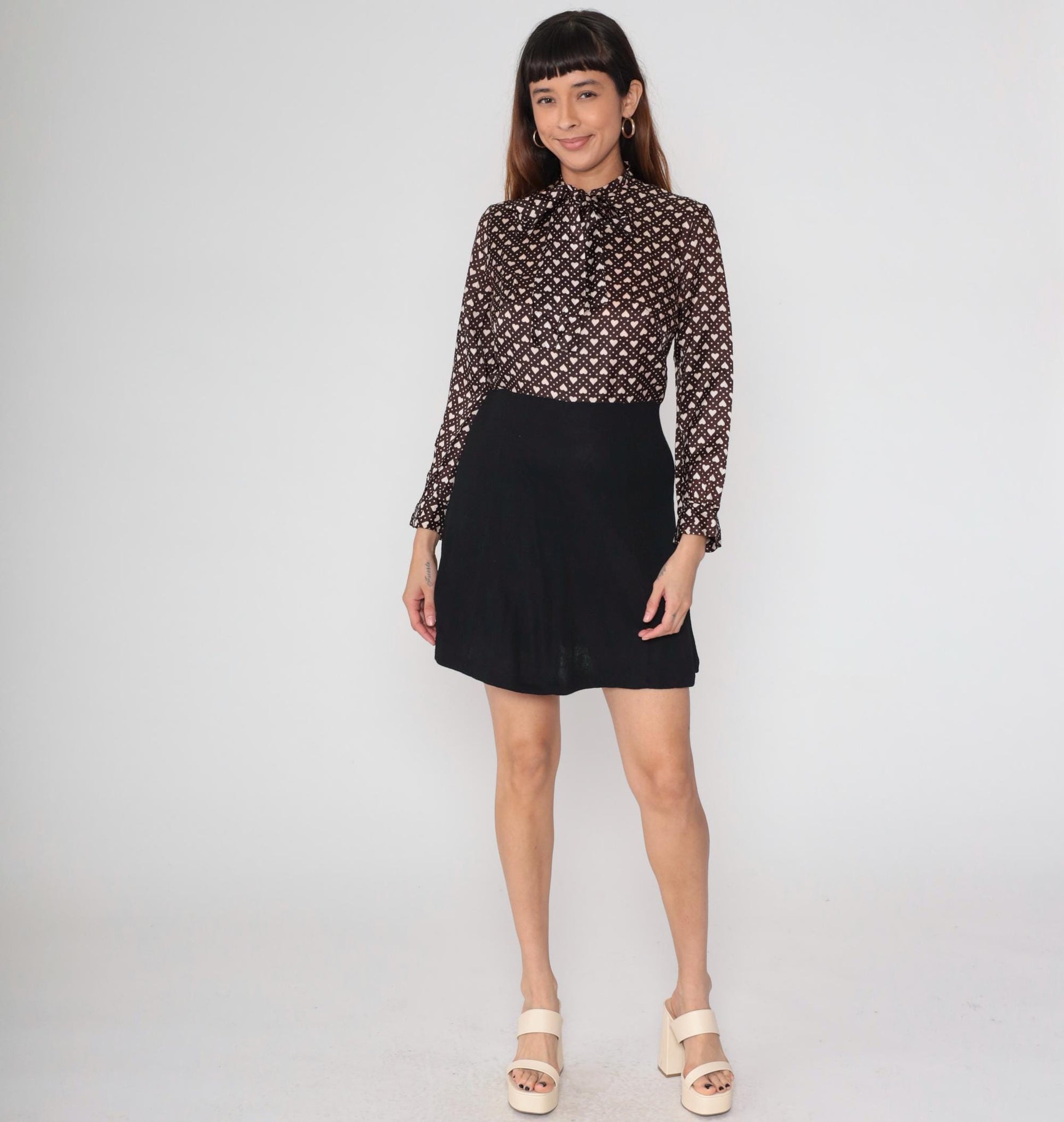 60s Heart Print Mini Dress Brown Pink Mock Neck Long Sleeve Medium M
