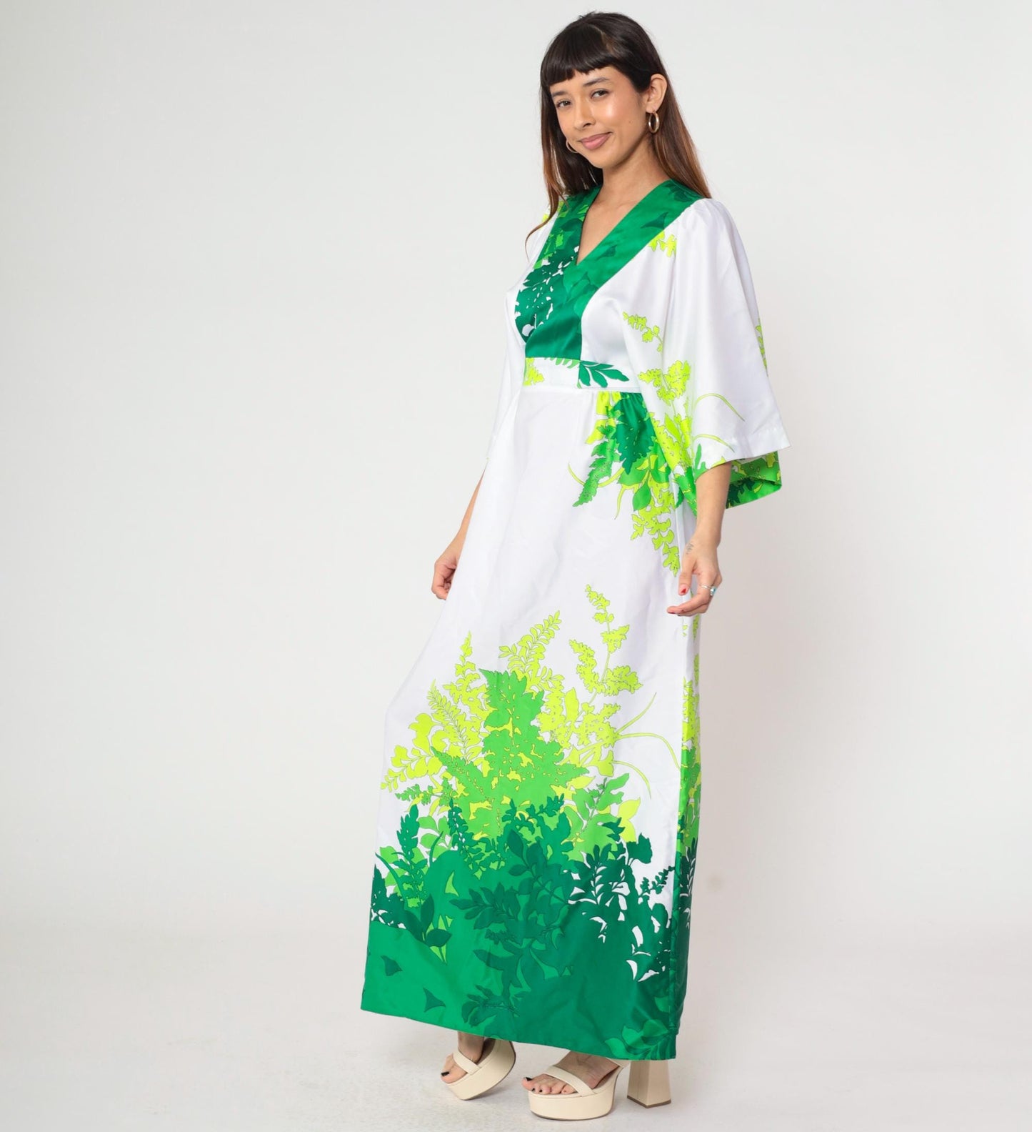 70s Hilo Hattie Hawaiian Maxi Dress White Green Tropical Leaf Kimono Sleeve Small