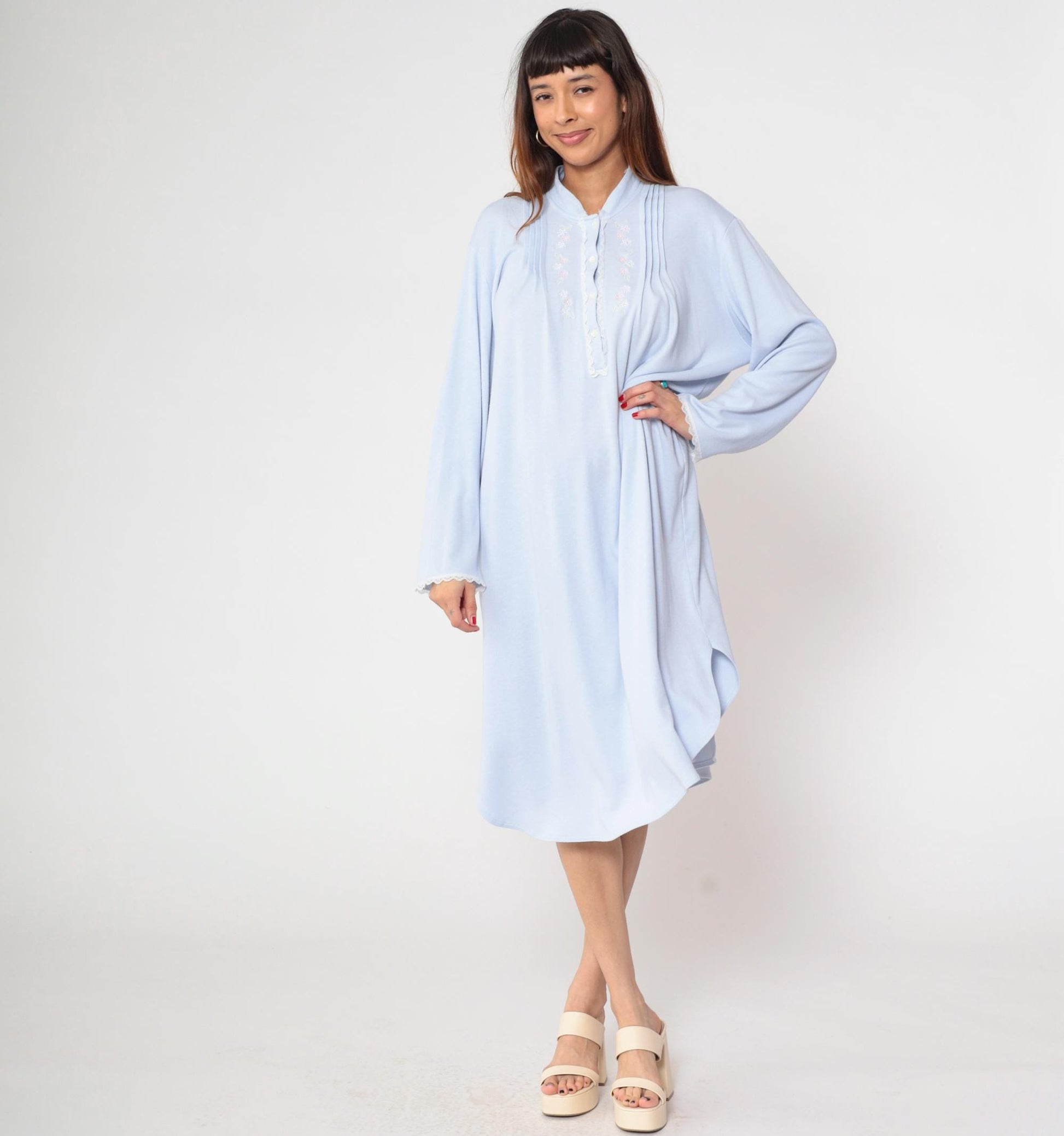 80s Vanity Fair Pastel Blue Nightgown Embroidered Floral Button Front Extra Large XL