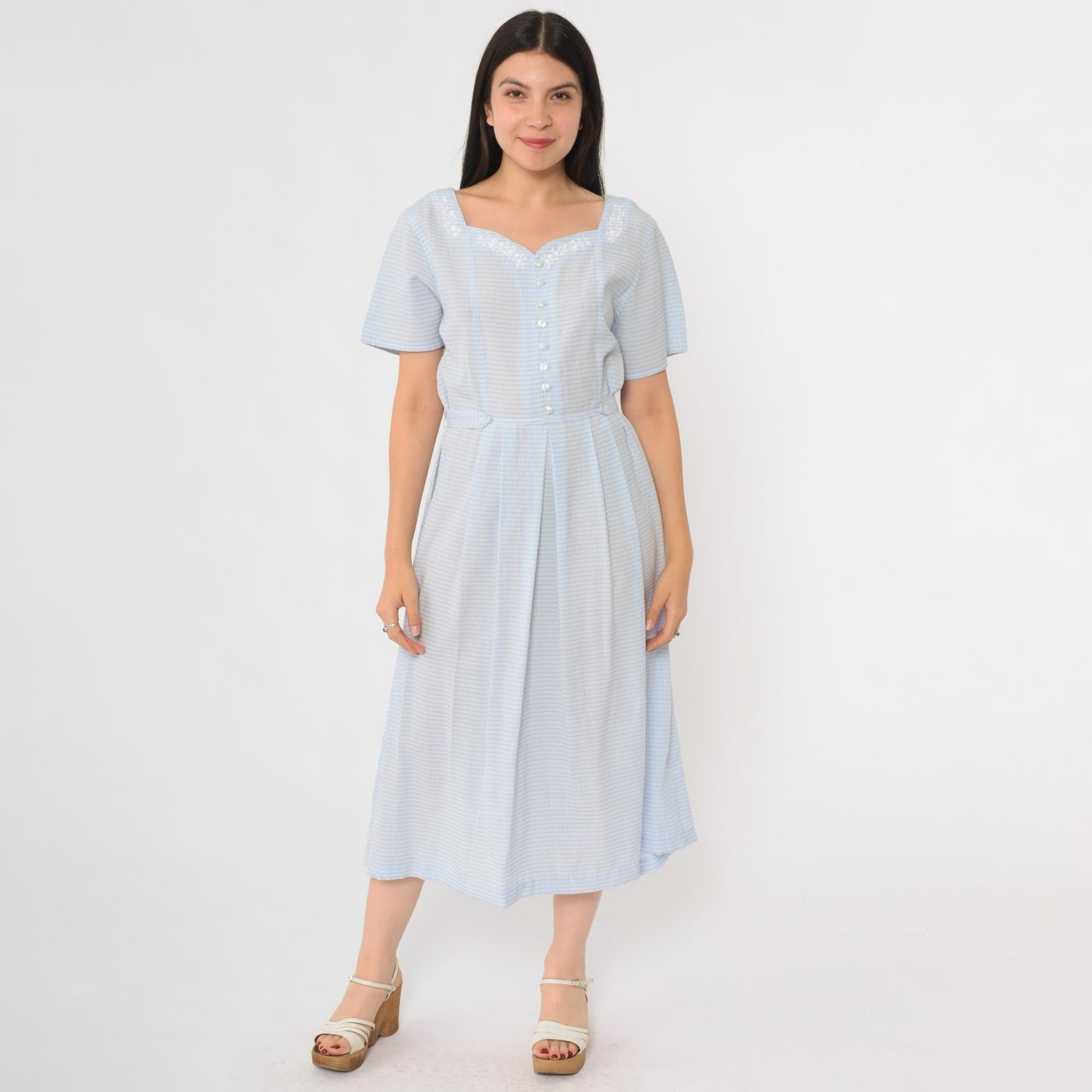 90s Blue Gingham Sundress Floral Embroidered Sweetheart Neckline Midi Medium