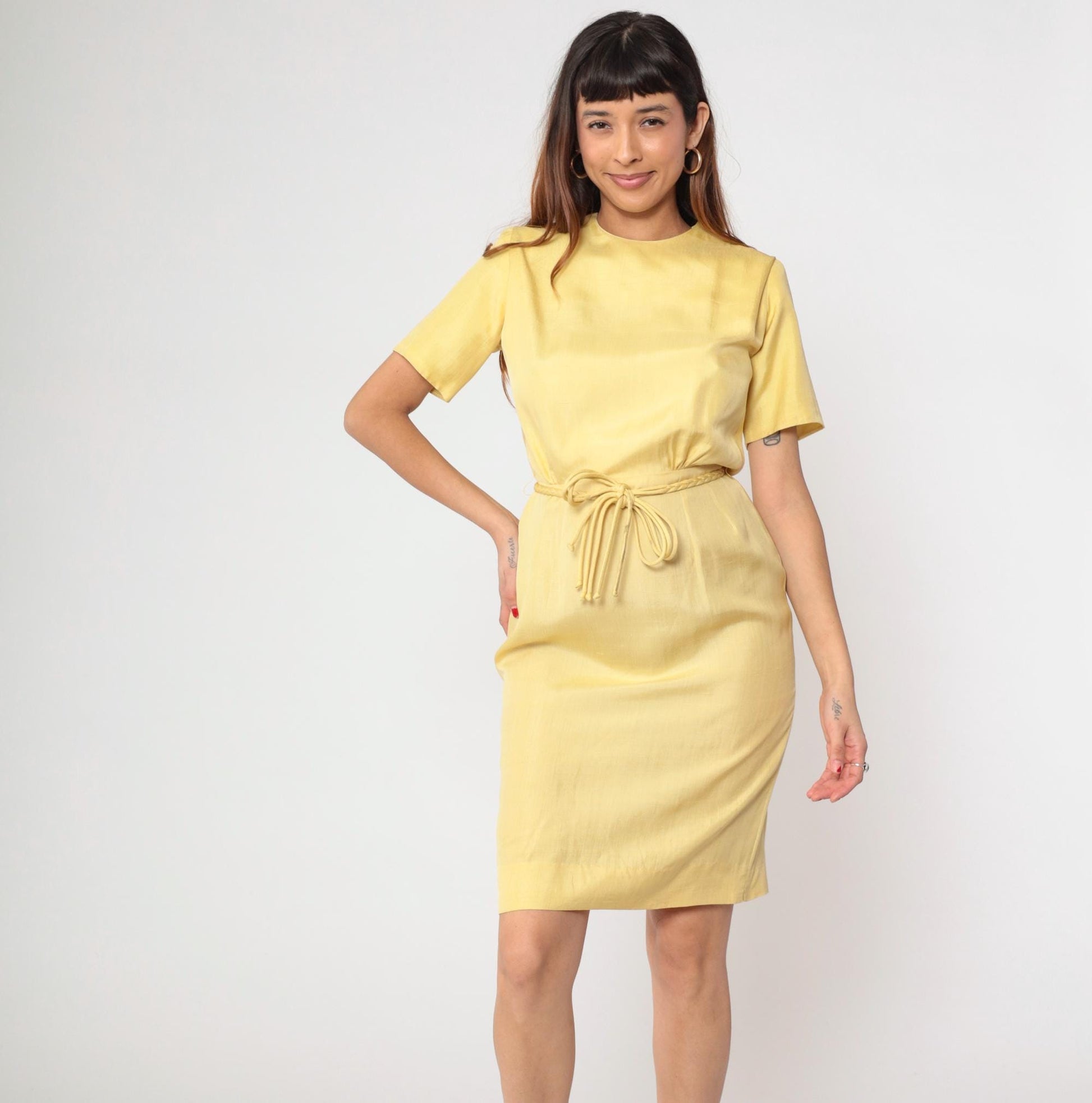 1960s Yellow Silk Shift Dress Crew Neck Belted Short Sleeve Small S