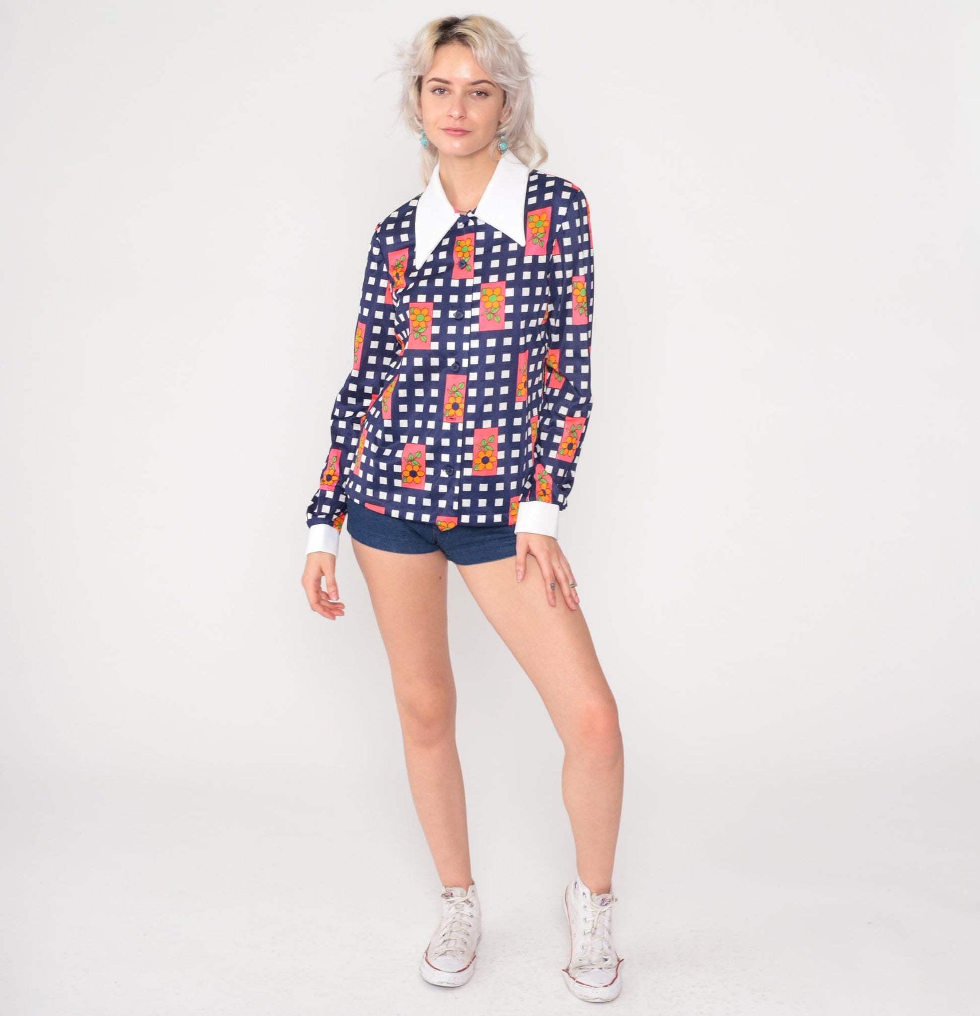70s Navy Gingham Daisy Print Button-Down Blouse White Collar Small S