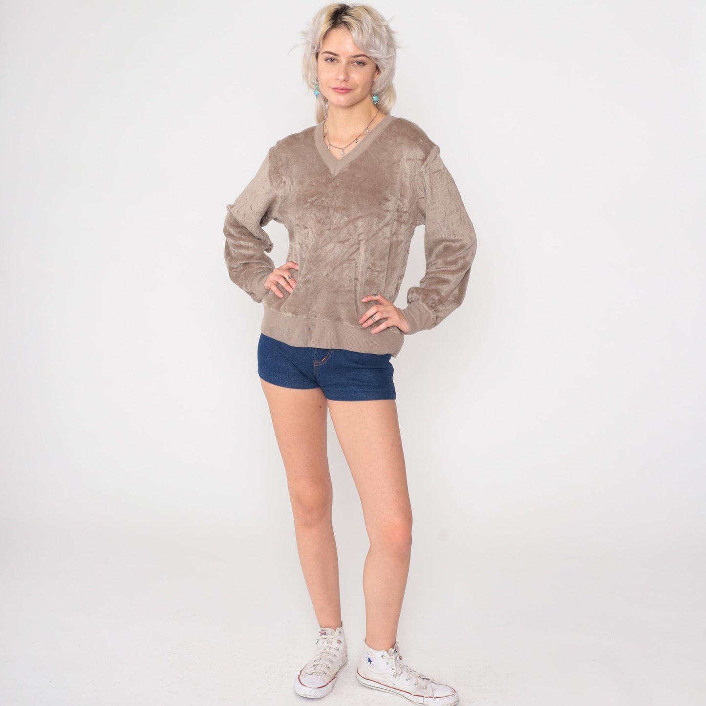 80s Taupe Terry Cloth V-Neck Sweatshirt Slouchy Drop Shoulder Medium