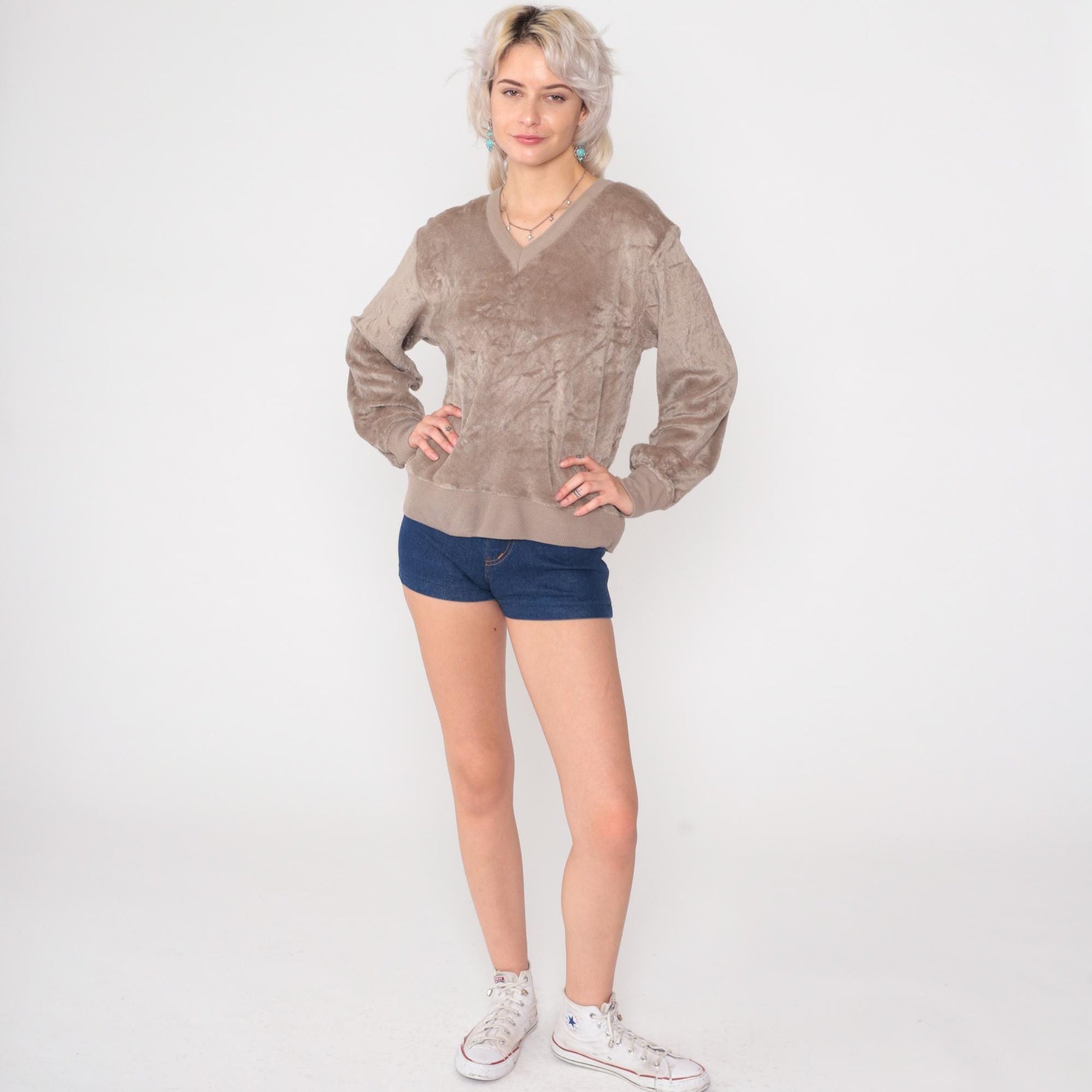 80s Taupe Terry Cloth V-Neck Sweatshirt Slouchy Drop Shoulder Medium