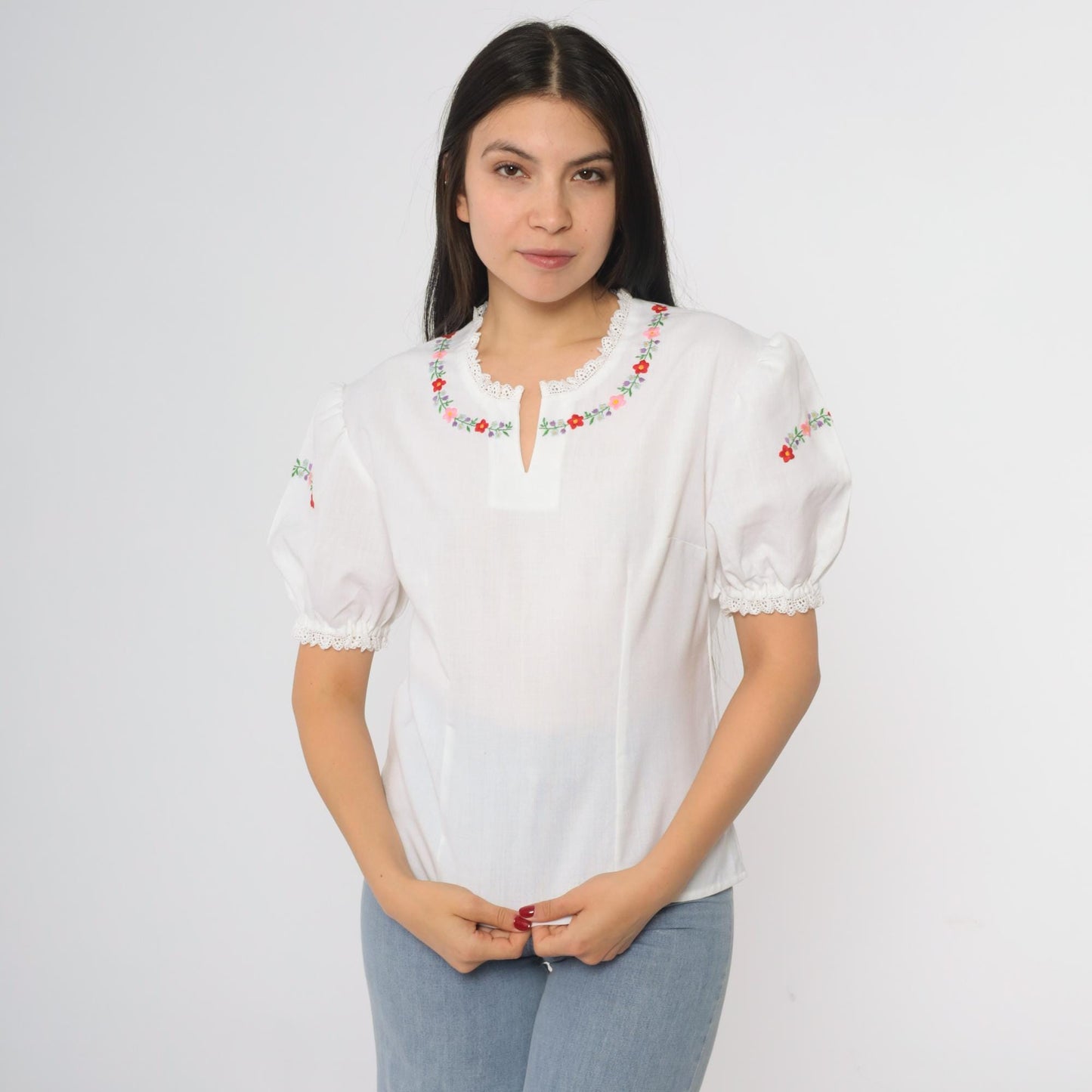 70s Hungarian Peasant Blouse White Cotton Puff Sleeve Floral Embroidery Medium