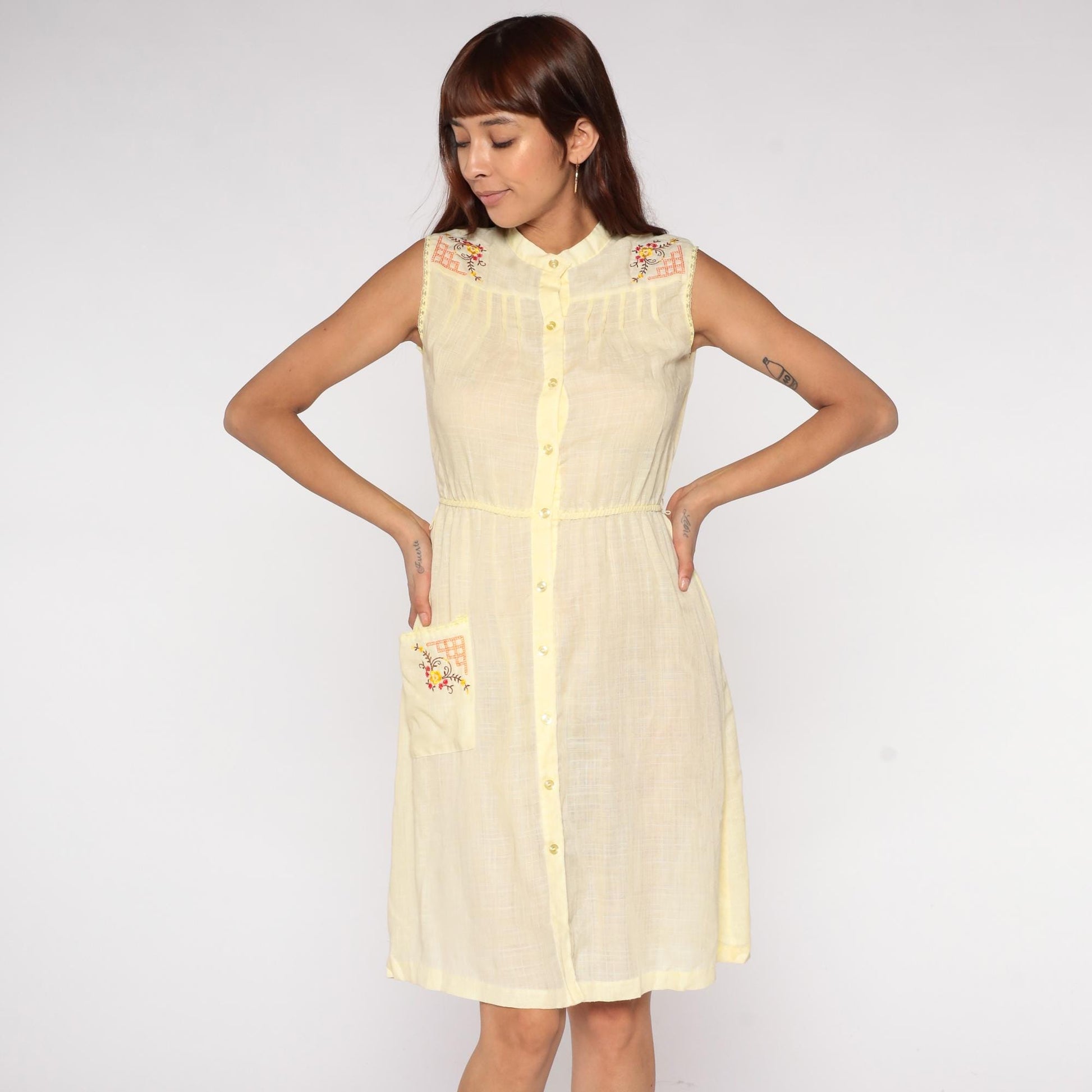 70s Sears Yellow Sleeveless Shirt Dress Floral Embroidery Small S