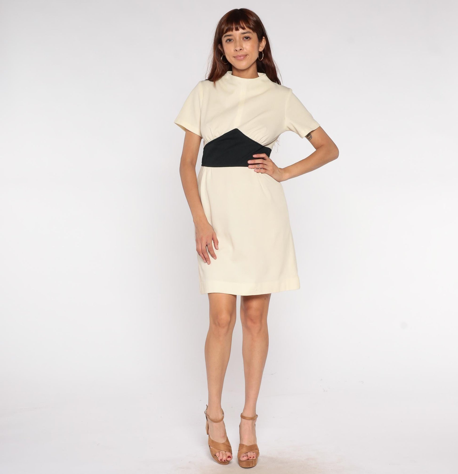 60s Mod Mini Dress Ivory Black Colorblock Shift High Neck Medium M