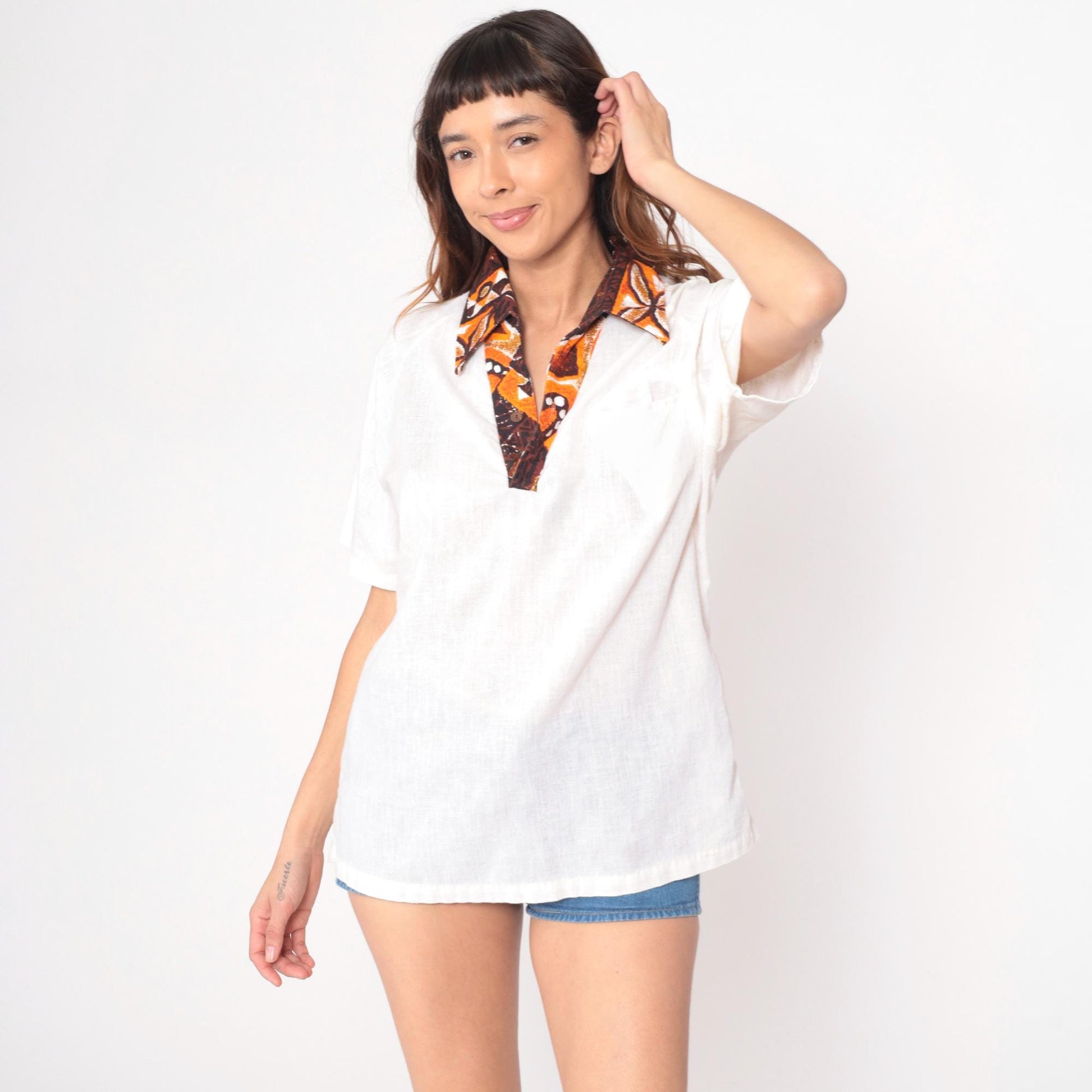70s Kimolo Fashions Hawaiian Shirt Cream Cotton V-Neck Batik Collar Large