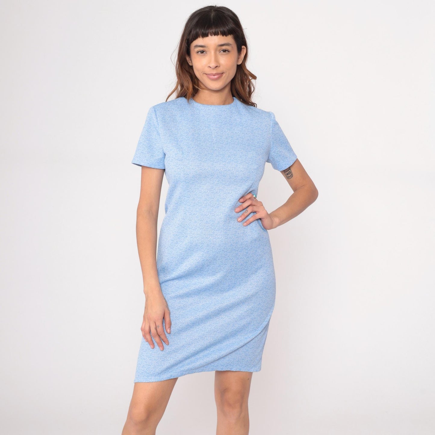 70s Light Blue Shift Dress Knee Length Short Sleeve Crew Neck Medium M