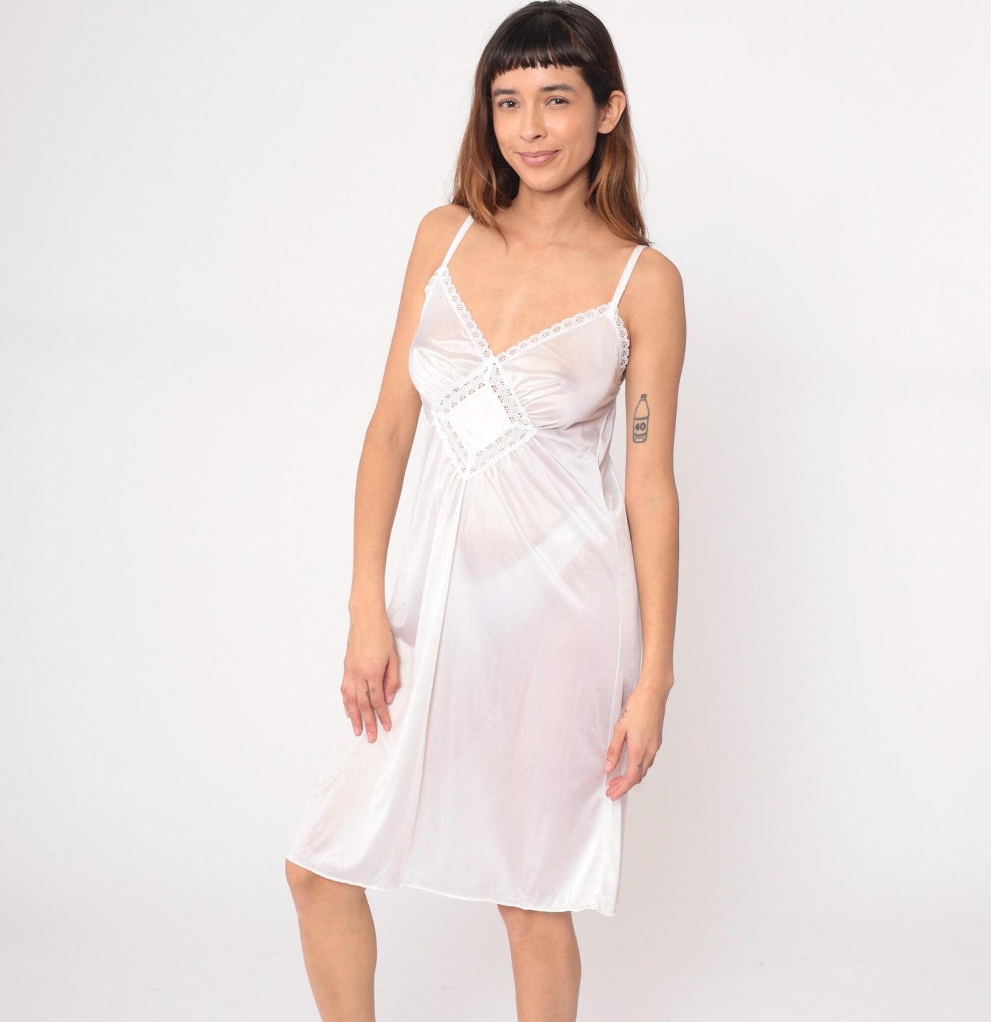 80s White Lace Slip Dress V-Neck Eyelet Knee-Length Nightgown Small