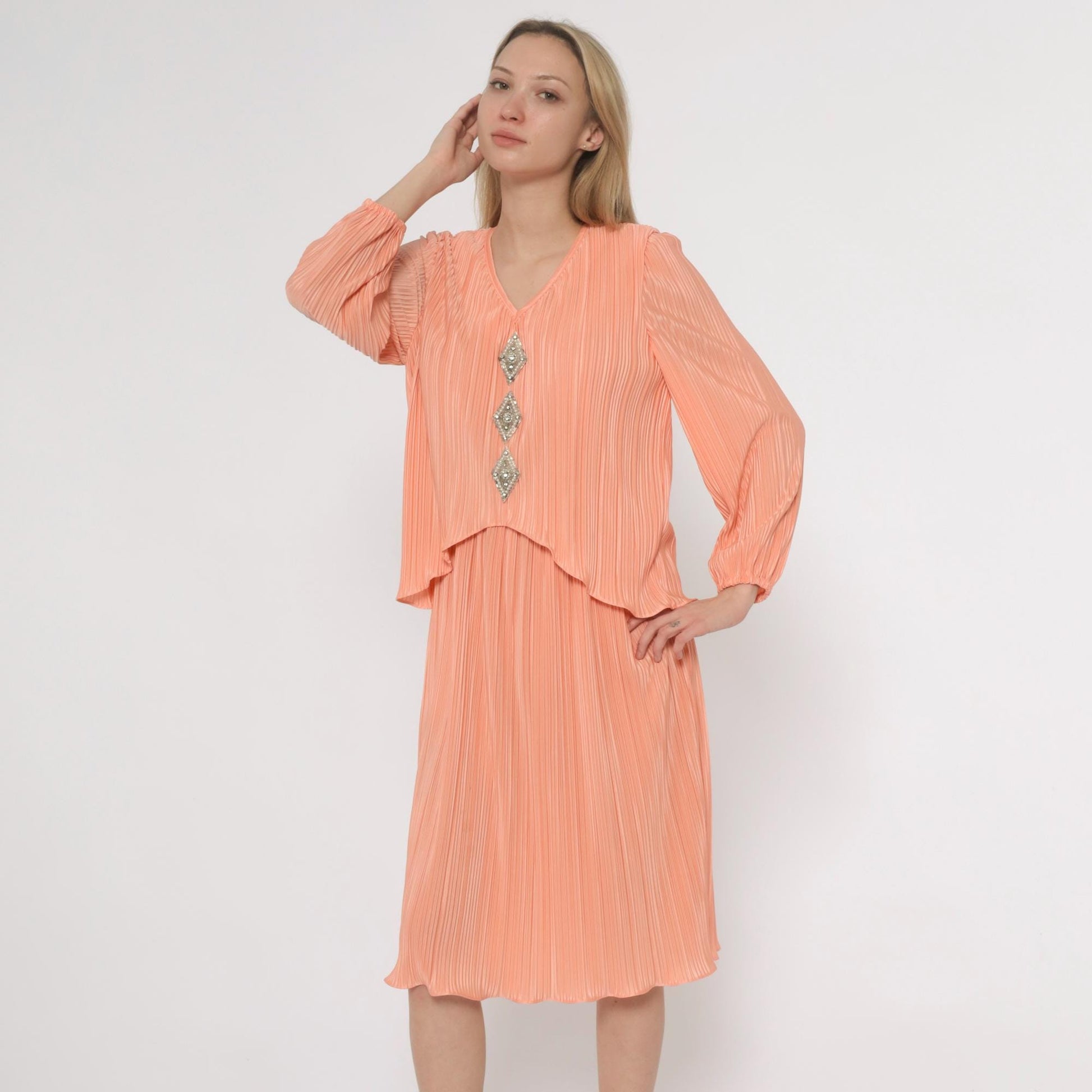 80s Carriage Court Peach Rhinestone Midi Dress Long Sleeve Pleated Large