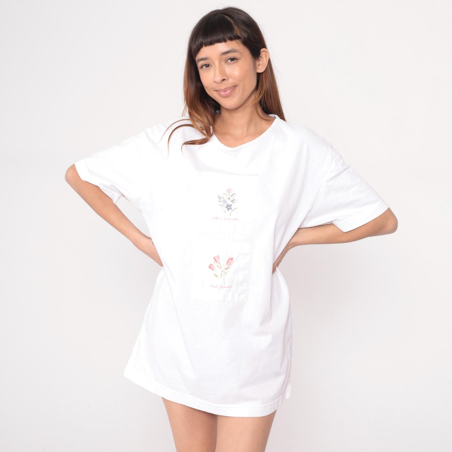 90s Hot Cotton Floral Embroidered White T-shirt V-Neck Medium M