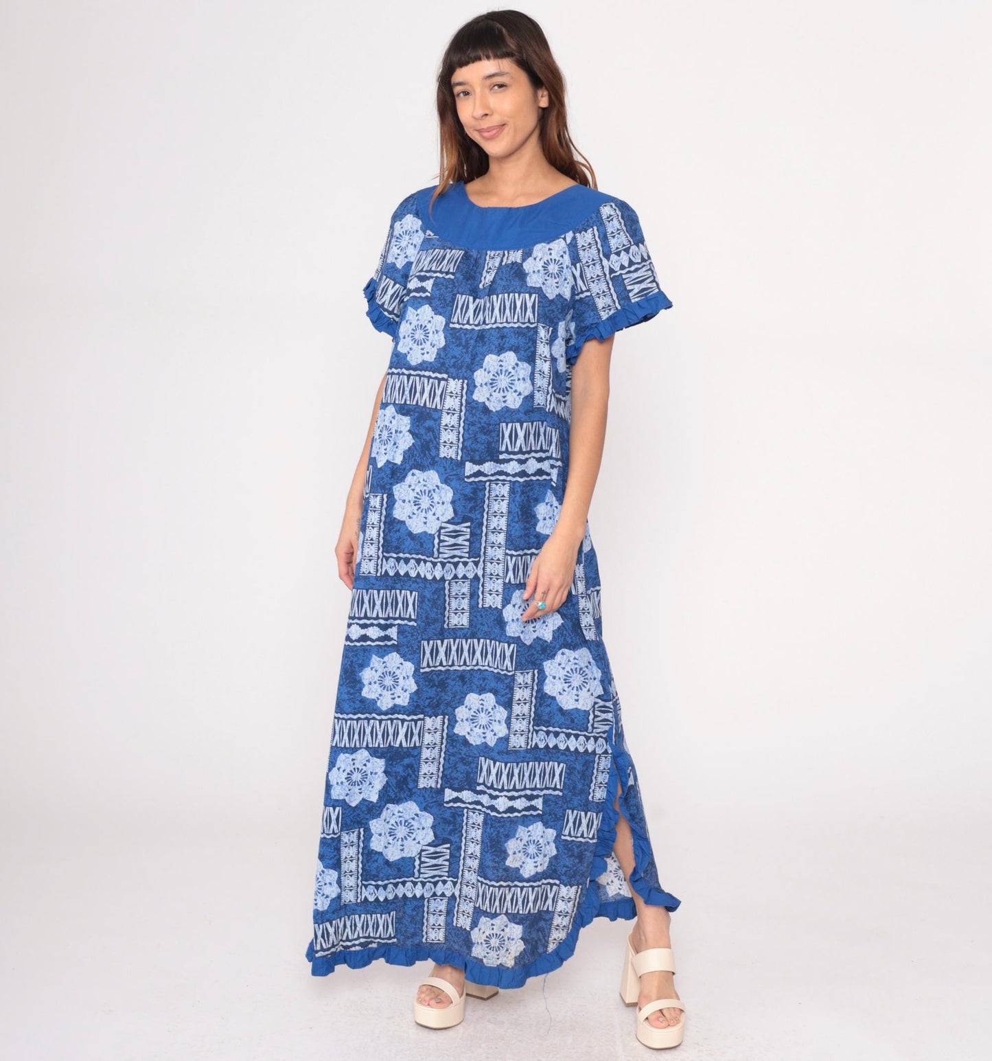 80s Blue White Geometric Tribal Maxi Dress Flutter Sleeve Scoop Neck Medium