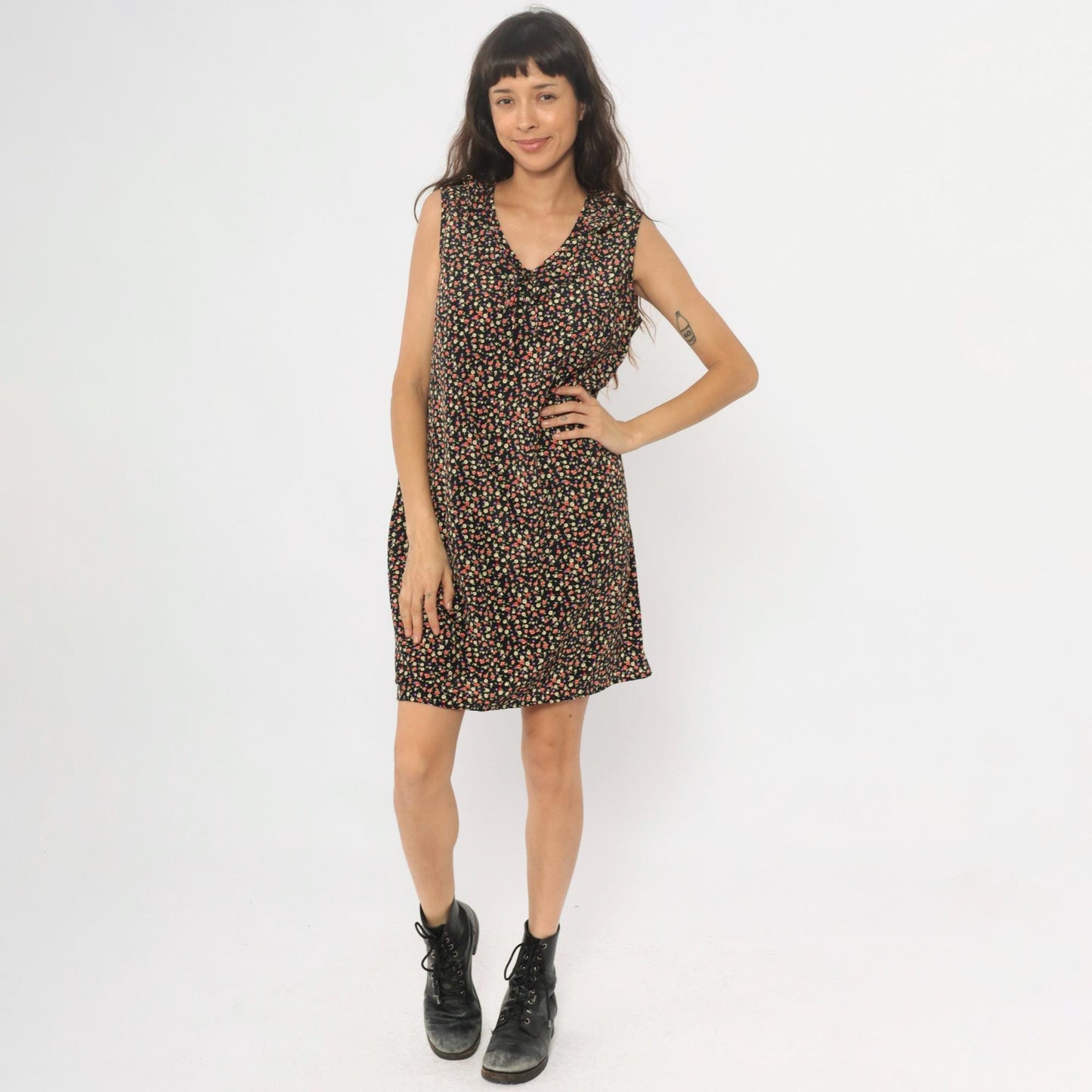 90s Black Ditsy Floral Calico Shift Dress Knee Length Medium M