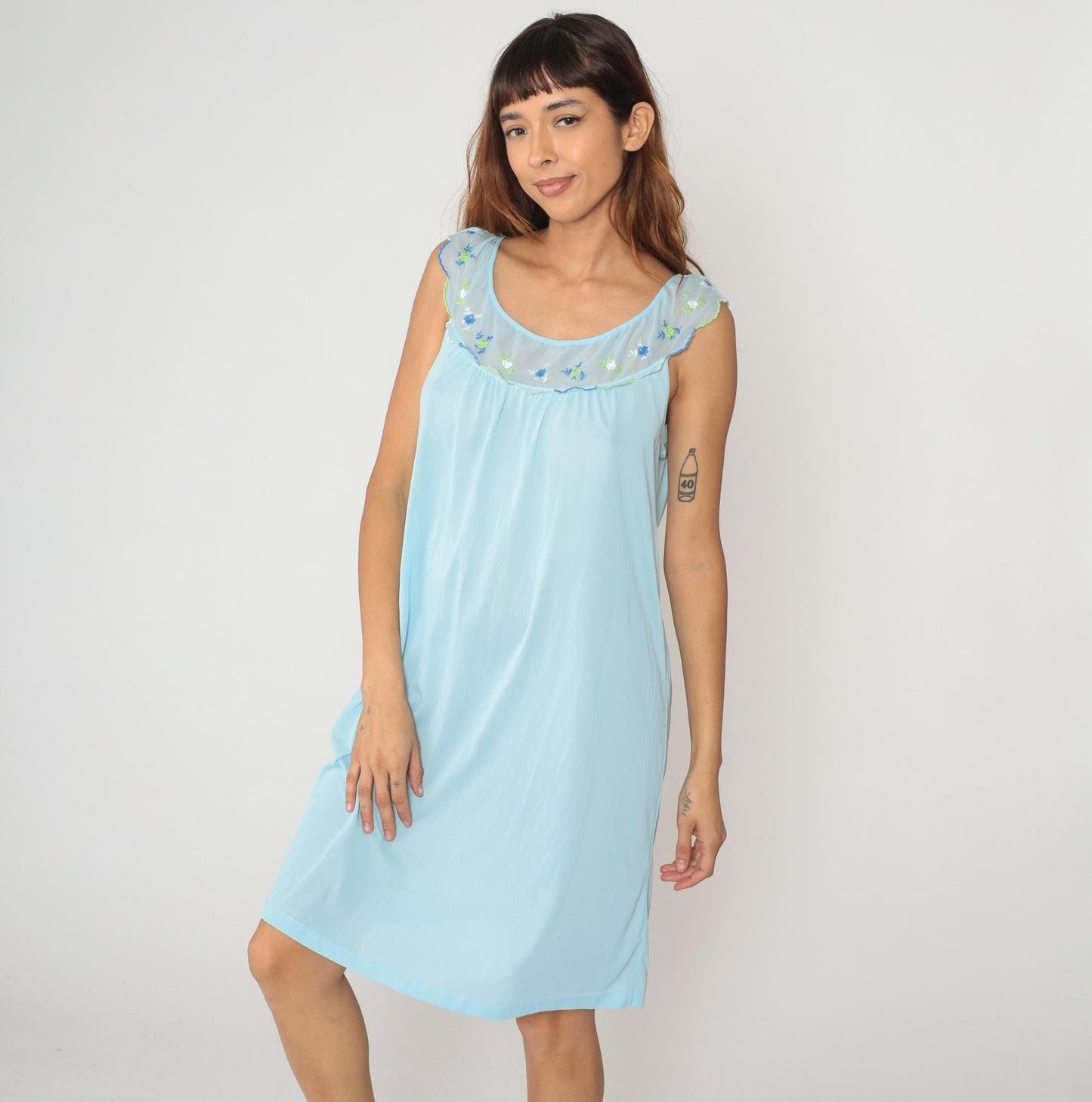 70s Baby Blue Embroidered Floral Nightgown Empire Waist Scoop Neck Medium