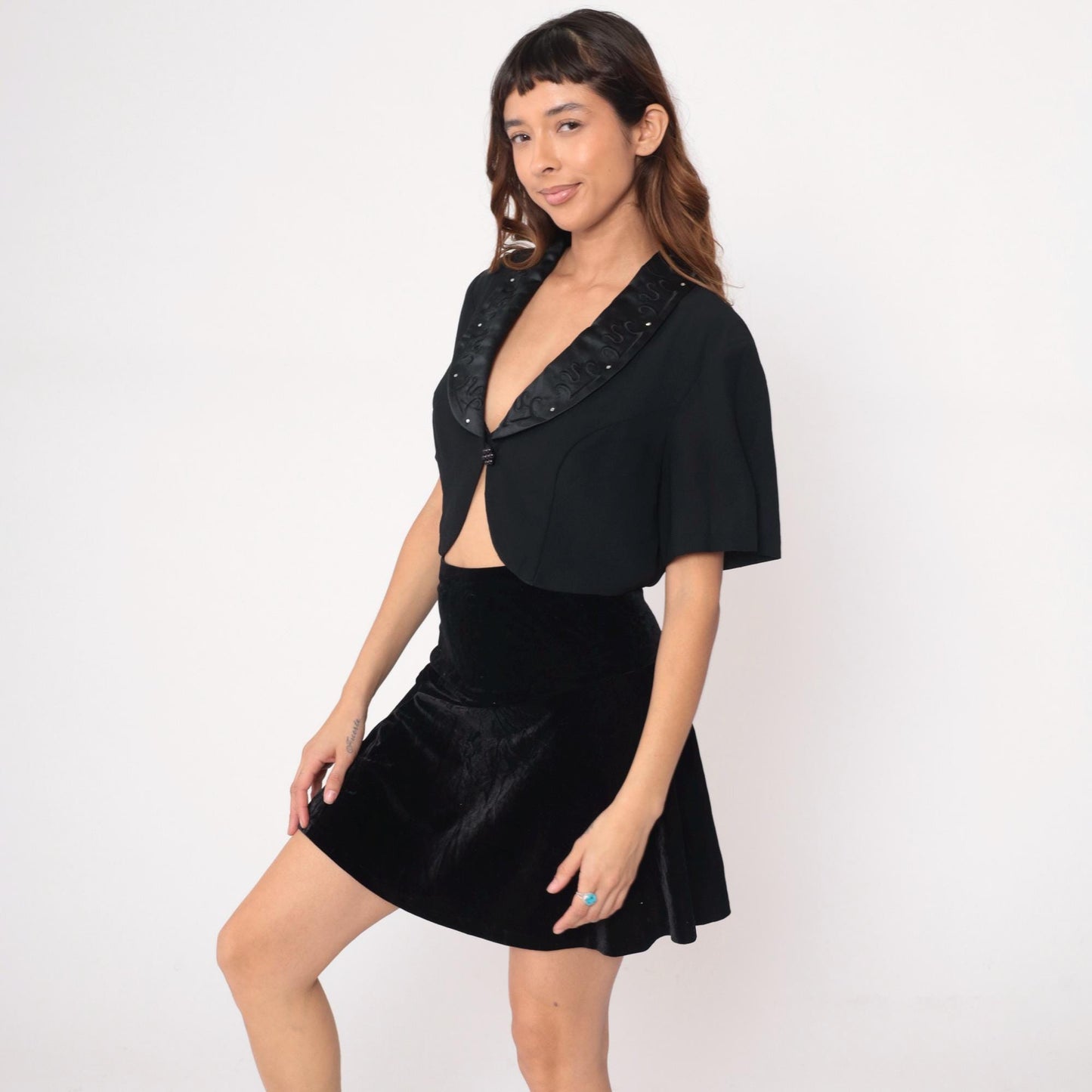 90s Black Rhinestone Bolero Jacket Cropped Satin Collar Short Sleeve Large L