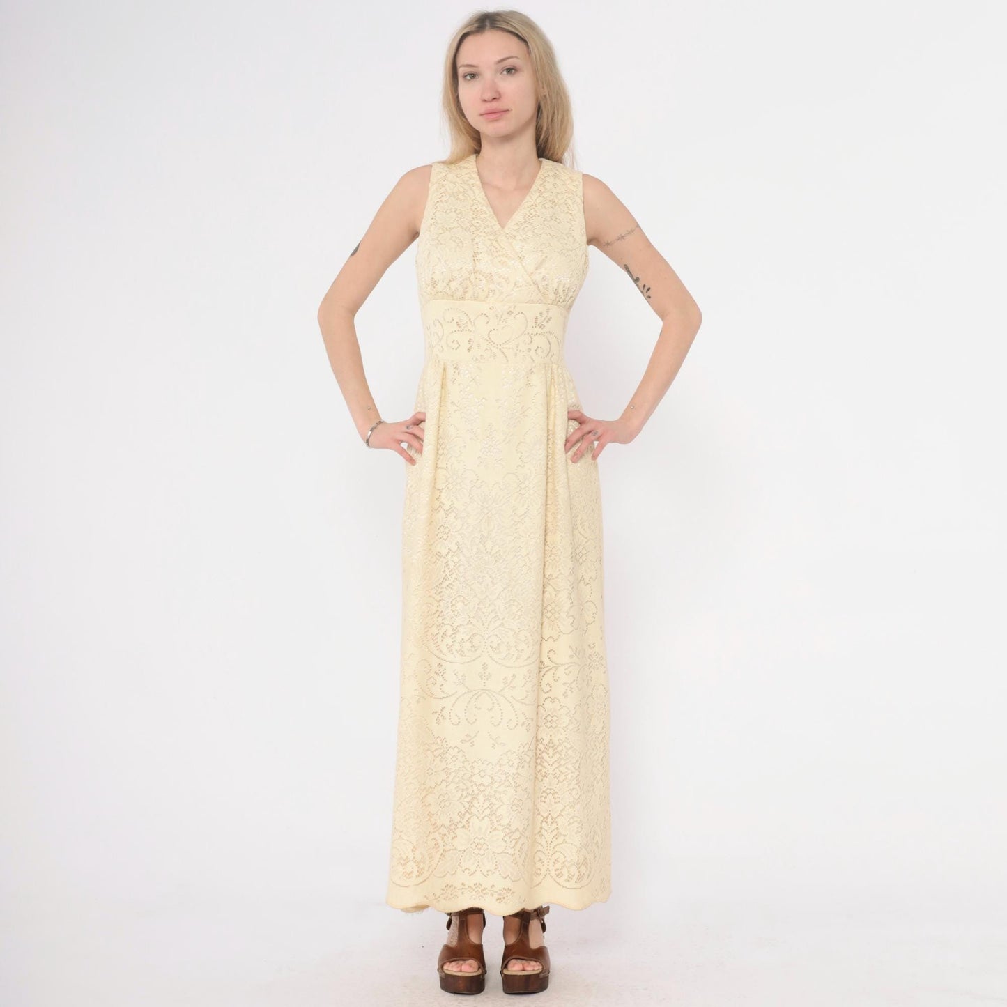 70s Ivory Lace Maxi Dress V-Neck Empire Waist Sleeveless Small S