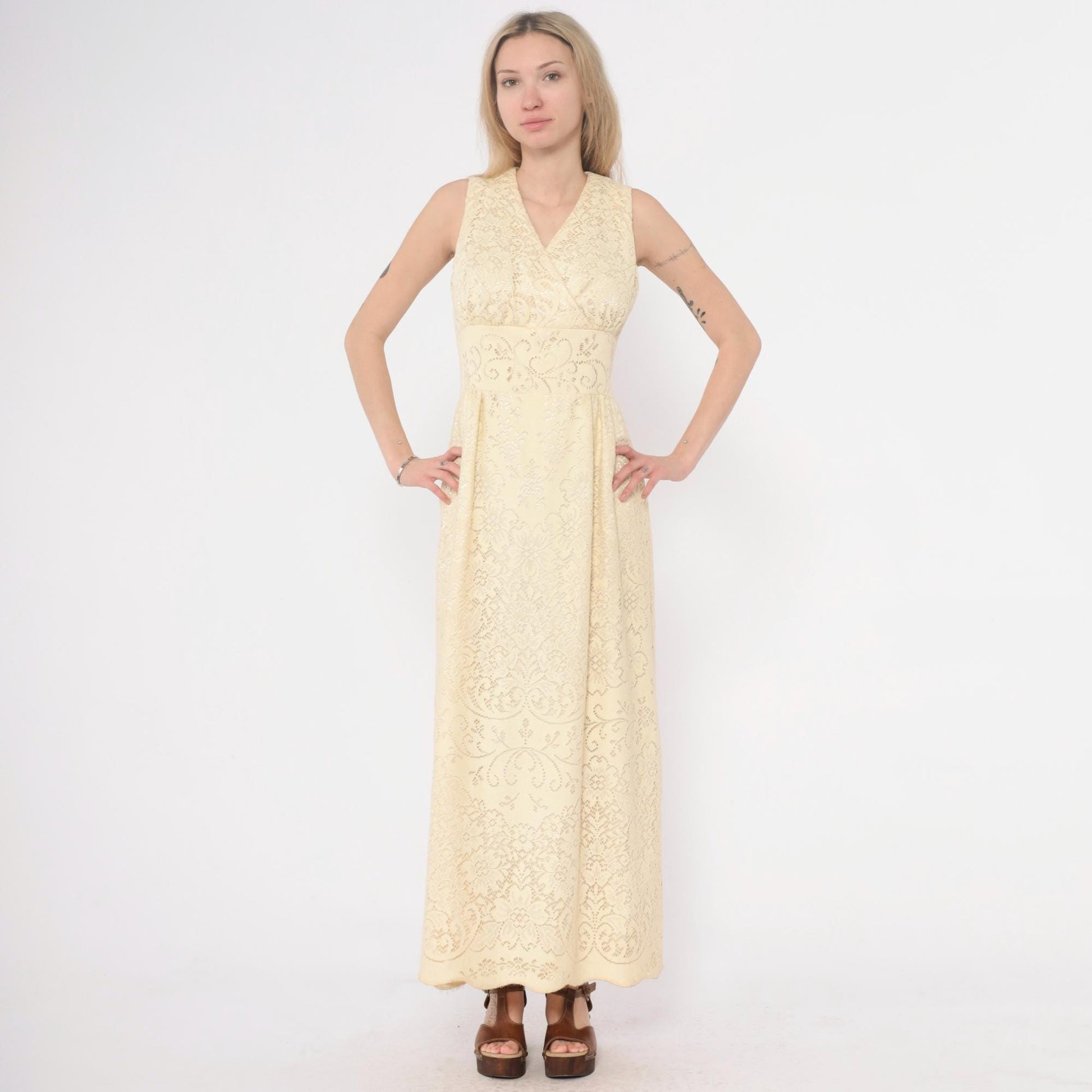 70s Ivory Lace Maxi Dress V-Neck Empire Waist Sleeveless Small S