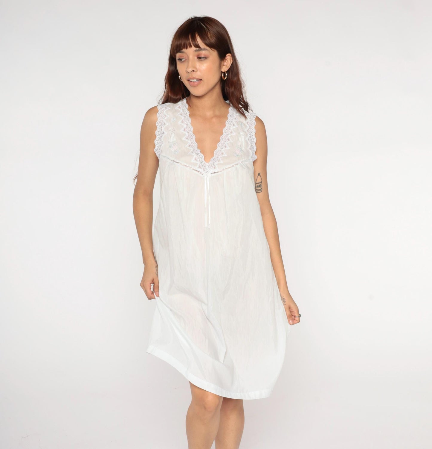 80s Barbizon White Lace Nightgown Embroidered Floral V-Neck Slip Medium M