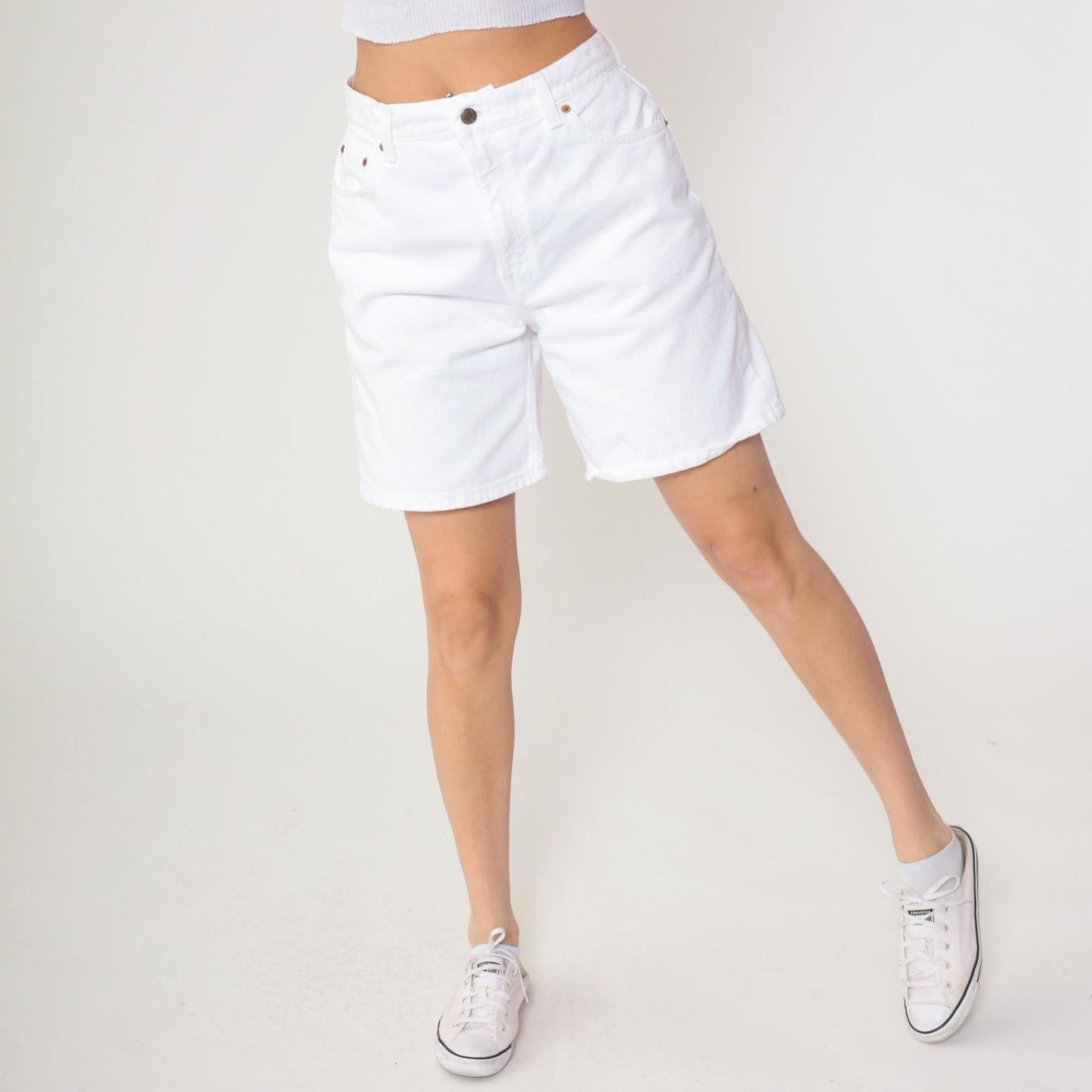 90s Levi's 551 White Denim Shorts High Rise Relaxed Fit Medium M
