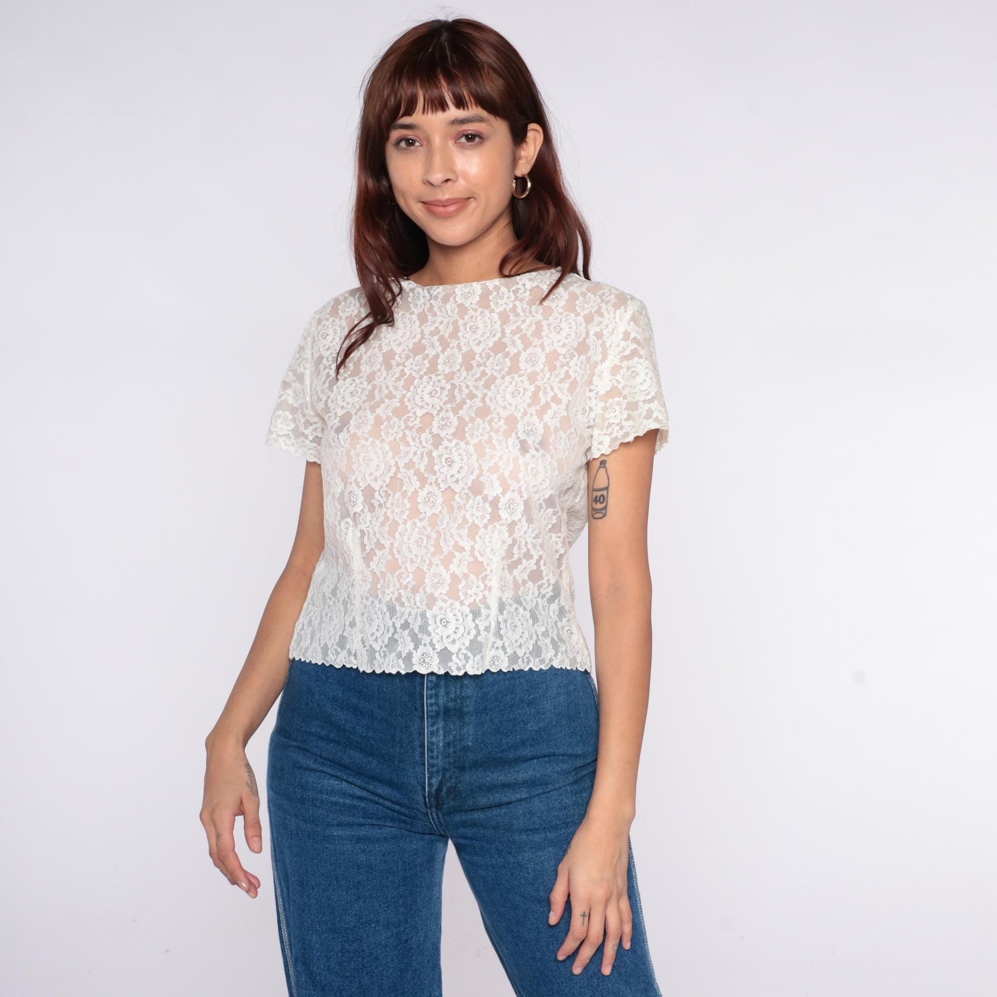 70s White Lace Blouse Floral Scalloped Short Sleeve Cropped Top Medium