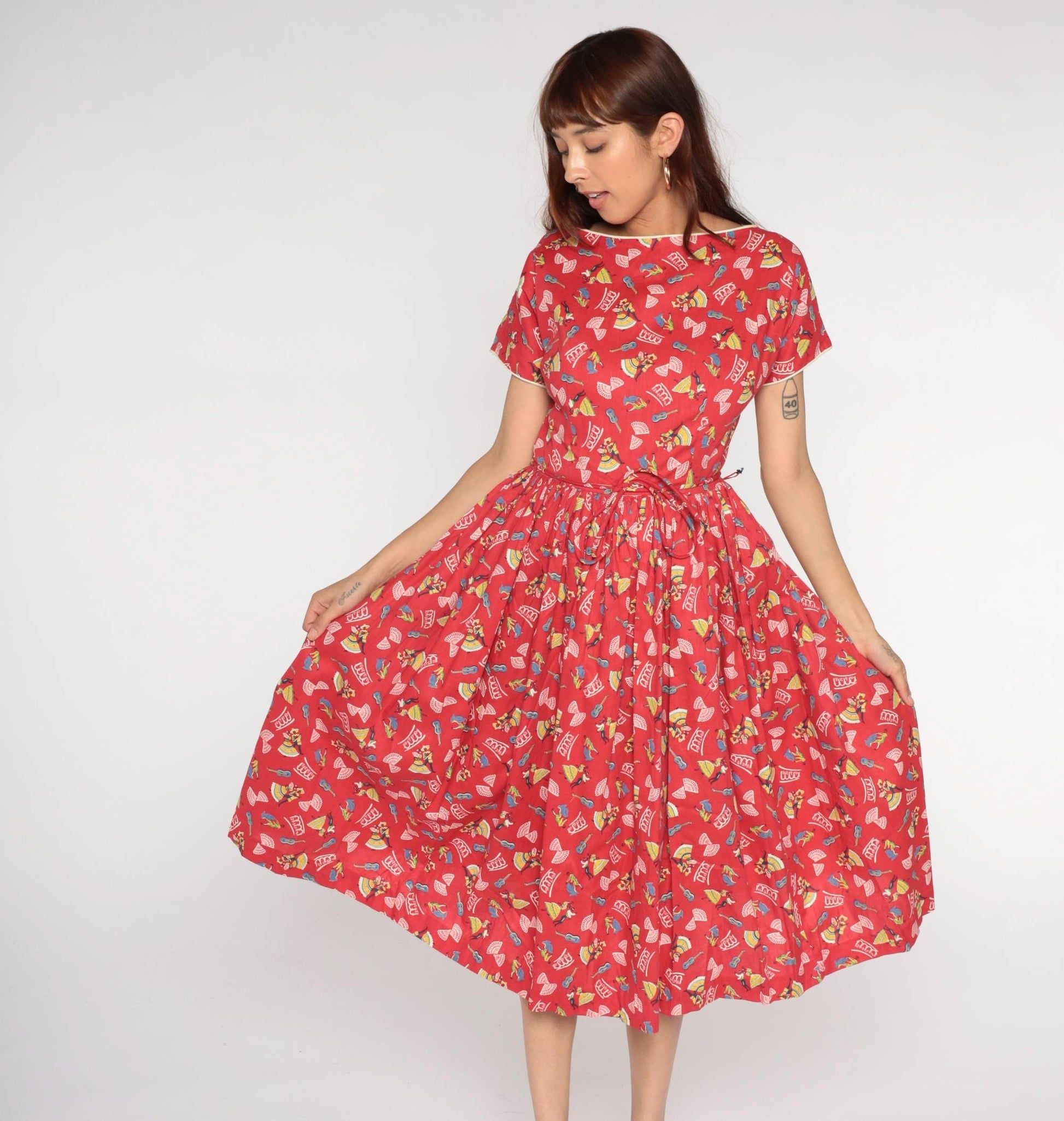 60s Red Novelty Print Dress Mexican Dancer Guitar Boat Neck Medium M