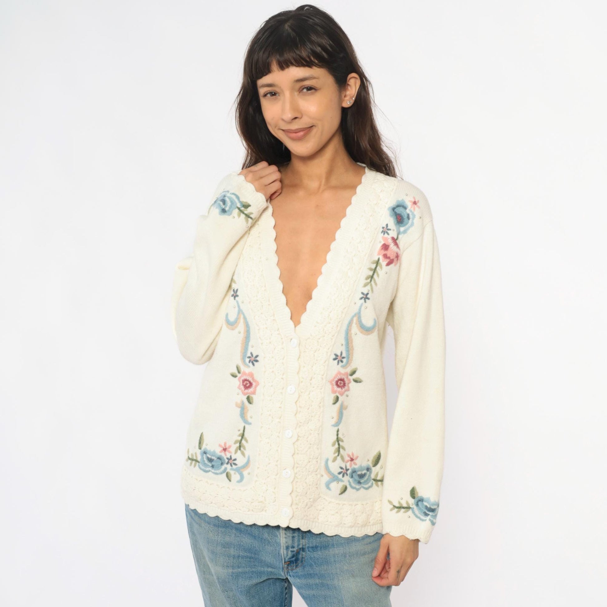 90s Koret Cream Cardigan Floral Embroidery Scalloped Trim Medium M