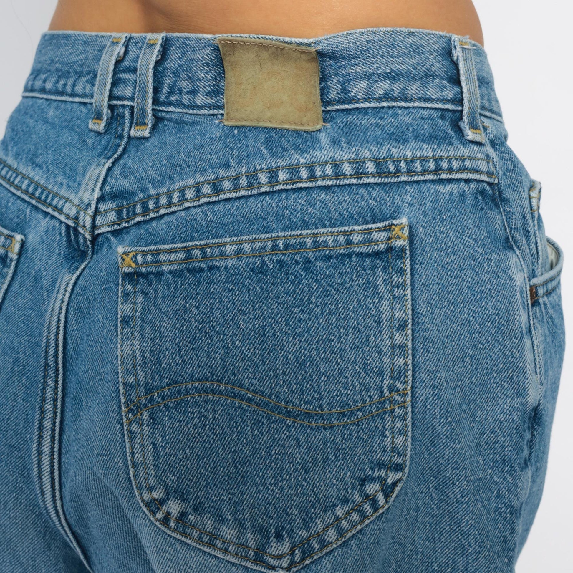 90s Lee High-Waisted Straight Leg Jeans Medium Wash Denim Large L
