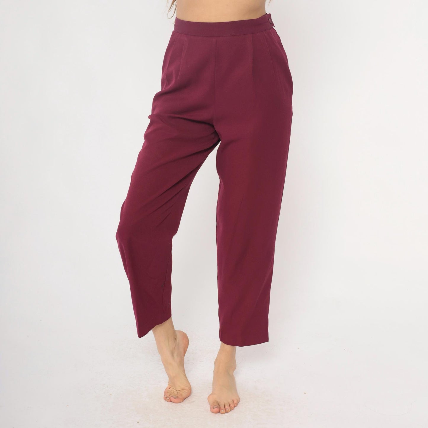 80s Burgundy High-Waist Pleated Tapered Trousers Cropped Length Medium